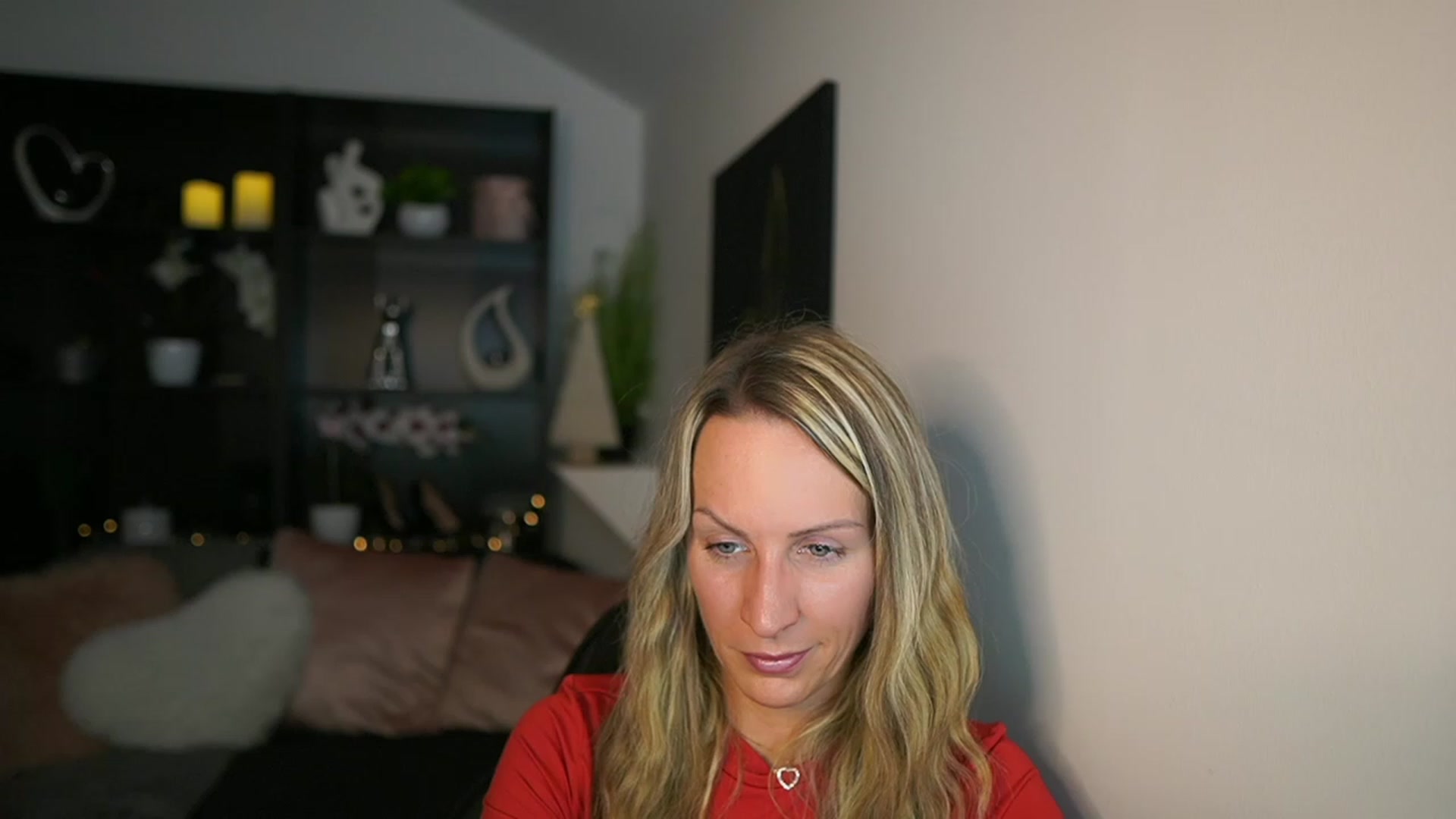 Gallery image thumbnail from Nikki__Sexx__'s myfreecams stream on, 12/04/2023, 19:55 image 4 of 20