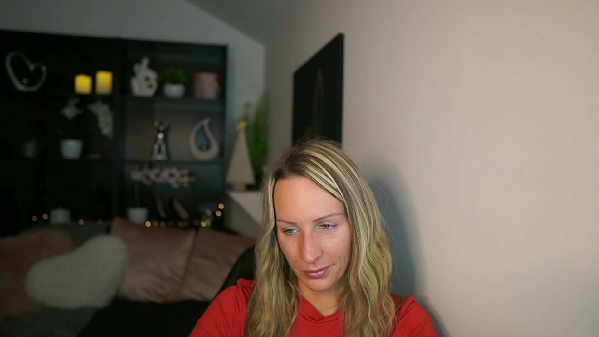 Gallery image thumbnail from Nikki__Sexx__'s myfreecams stream on, 12/04/2023, 19:55 image 15 of 20