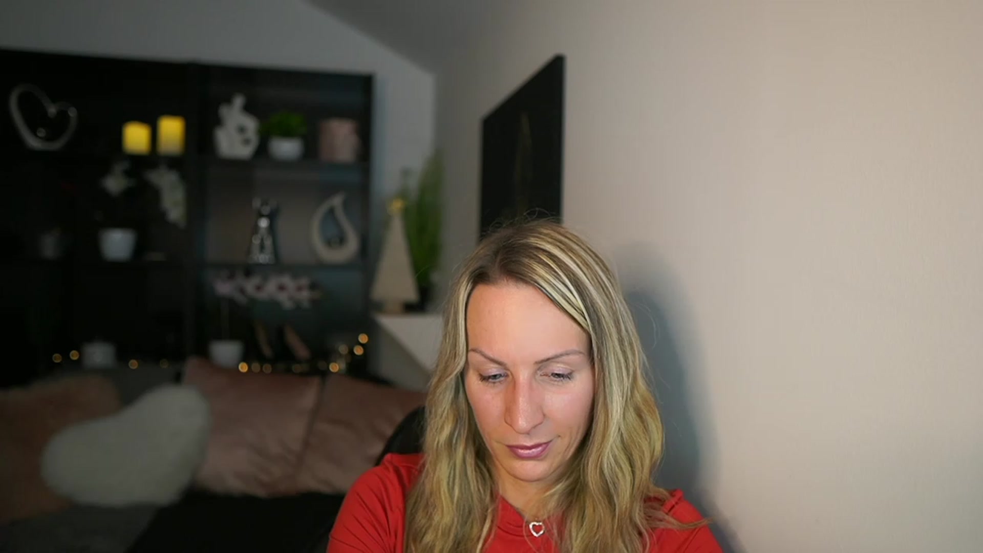 Gallery image thumbnail from Nikki__Sexx__'s myfreecams stream on, 12/04/2023, 19:55 image 1 of 20