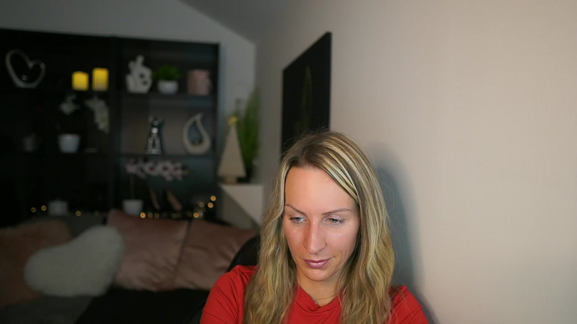 Gallery image thumbnail from Nikki__Sexx__'s myfreecams stream on, 12/04/2023, 19:55 image 12 of 20
