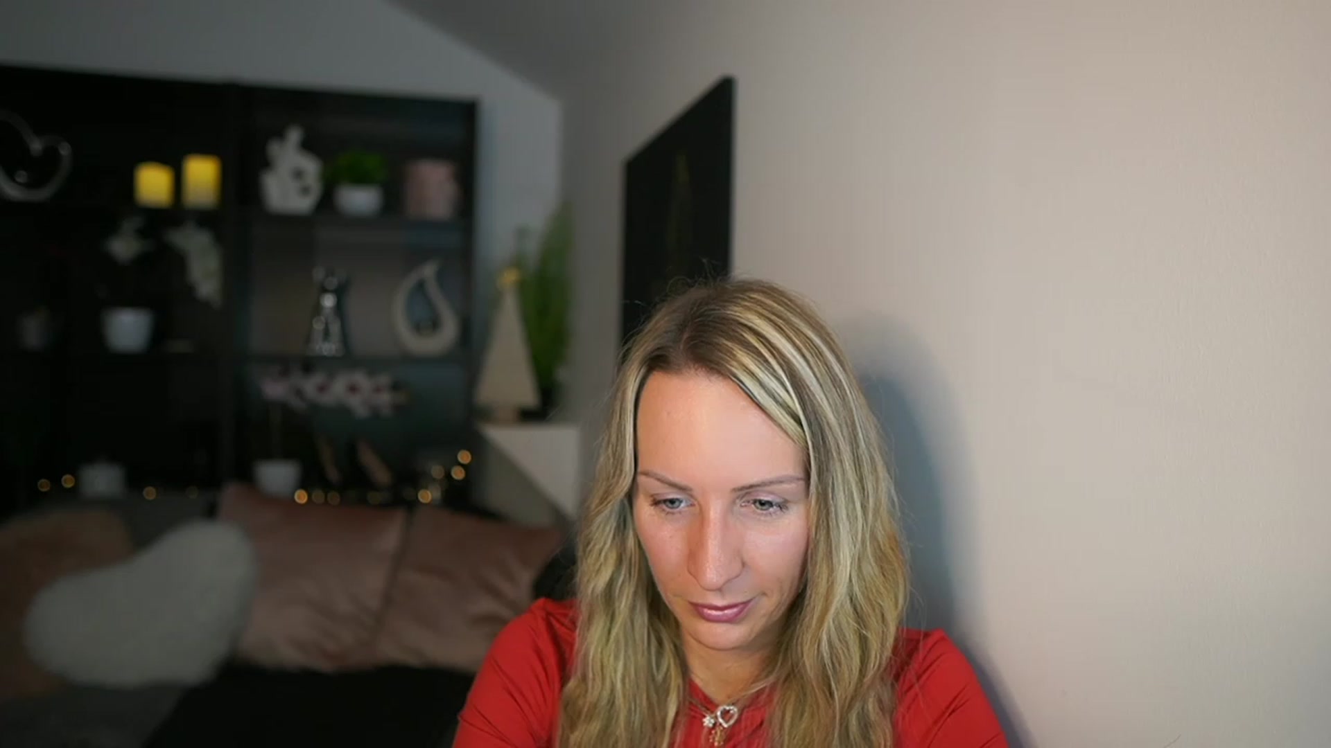 Gallery image thumbnail from Nikki__Sexx__'s myfreecams stream on, 12/04/2023, 20:43 image 5 of 20