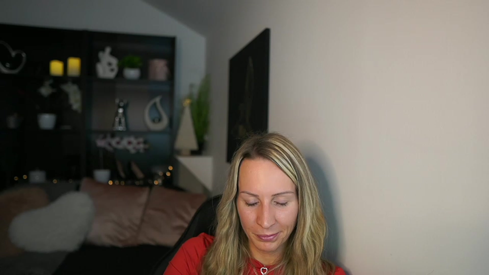 Gallery image thumbnail from Nikki__Sexx__'s myfreecams stream on, 12/04/2023, 20:43 image 17 of 20