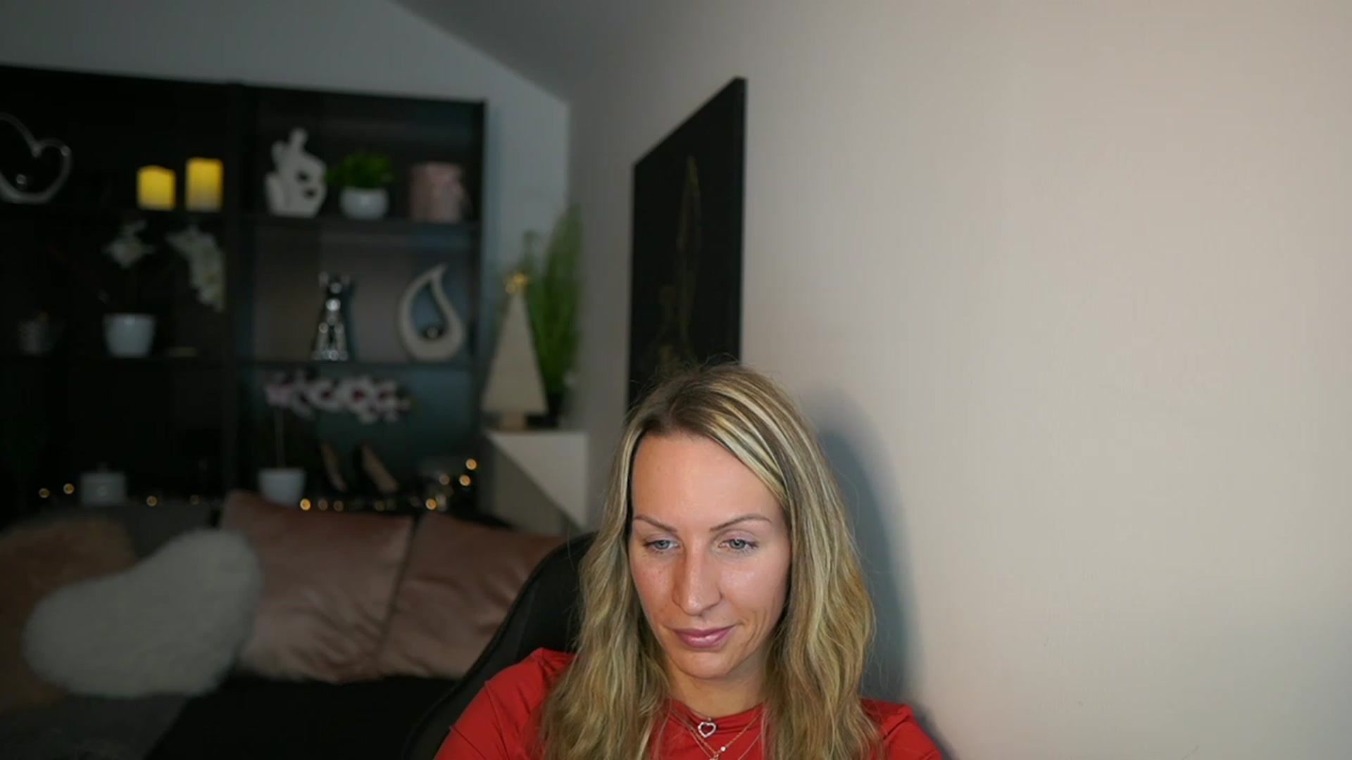 Gallery image thumbnail from Nikki__Sexx__'s myfreecams stream on, 12/04/2023, 20:43 image 18 of 20
