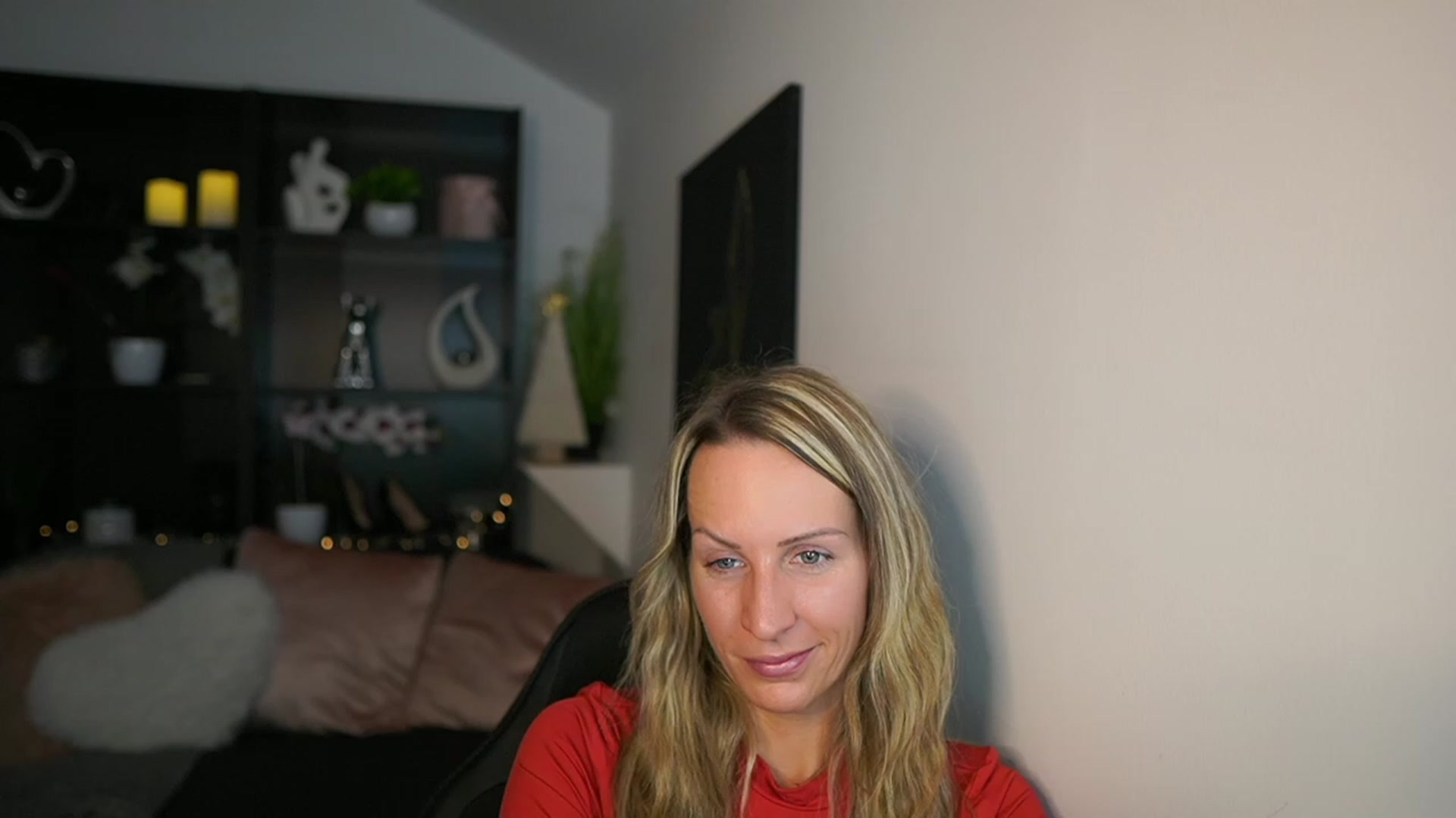 Gallery image thumbnail from Nikki__Sexx__'s myfreecams stream on, 12/04/2023, 21:06 image 19 of 20