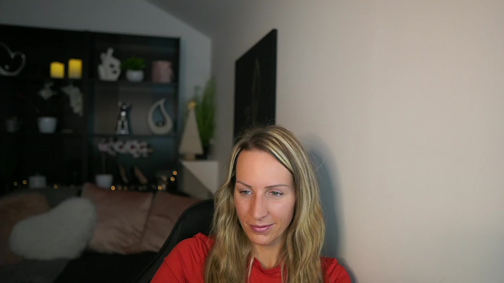 Gallery image thumbnail from Nikki__Sexx__'s myfreecams stream on, 12/04/2023, 21:06 image 17 of 20