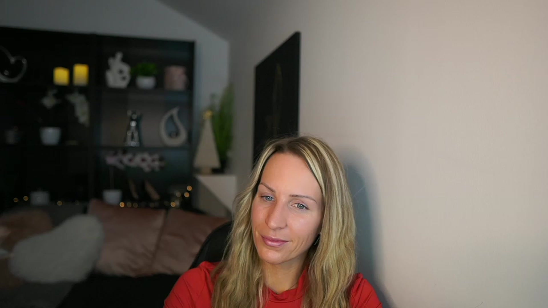 Gallery image thumbnail from Nikki__Sexx__'s myfreecams stream on, 12/04/2023, 21:44 image 6 of 20