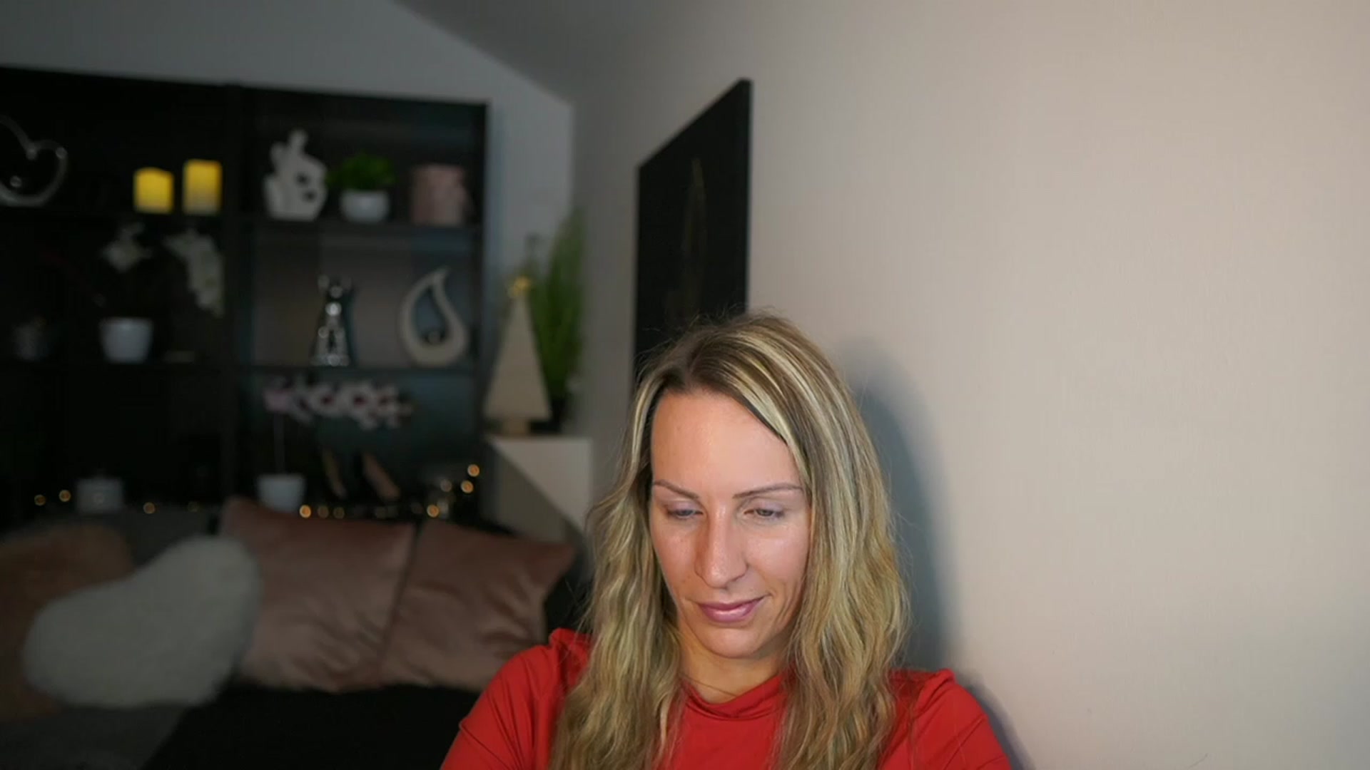 Gallery image thumbnail from Nikki__Sexx__'s myfreecams stream on, 12/04/2023, 21:44 image 16 of 20