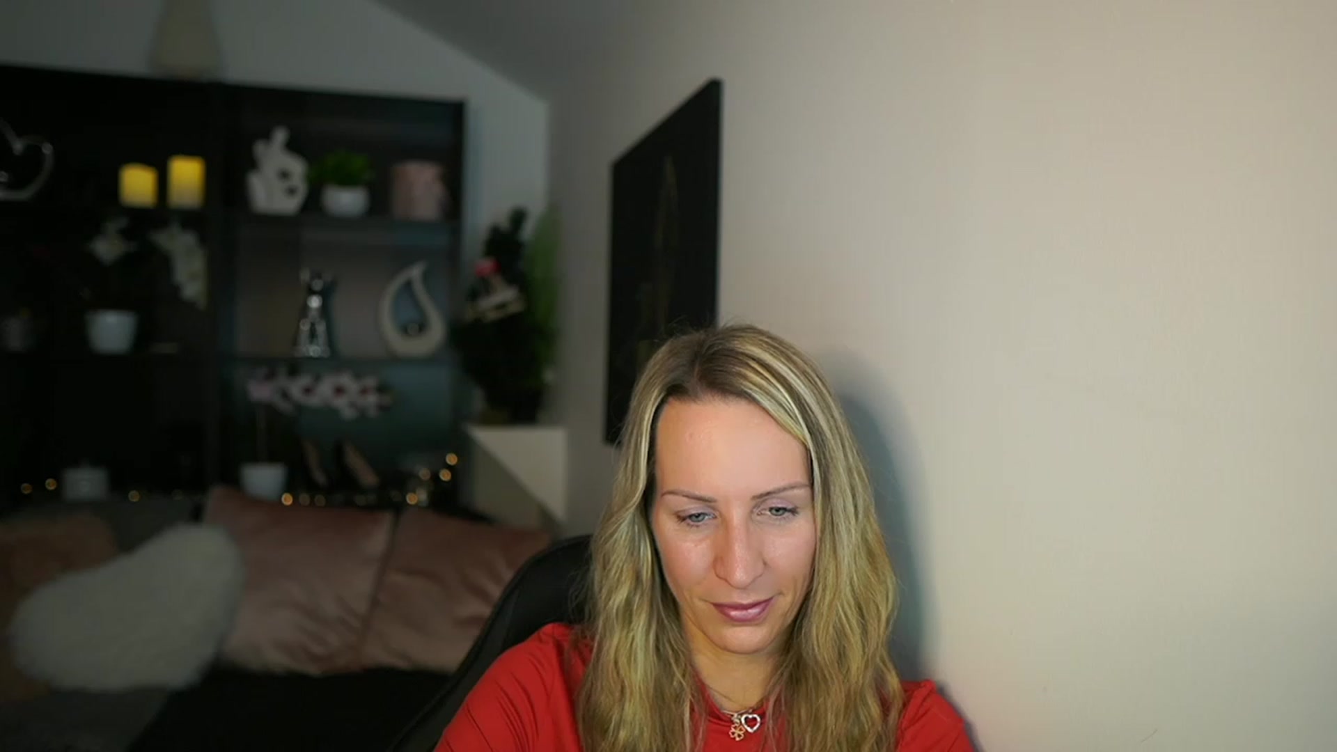 Gallery image thumbnail from Nikki__Sexx__'s myfreecams stream on, 12/04/2023, 23:16 image 8 of 20