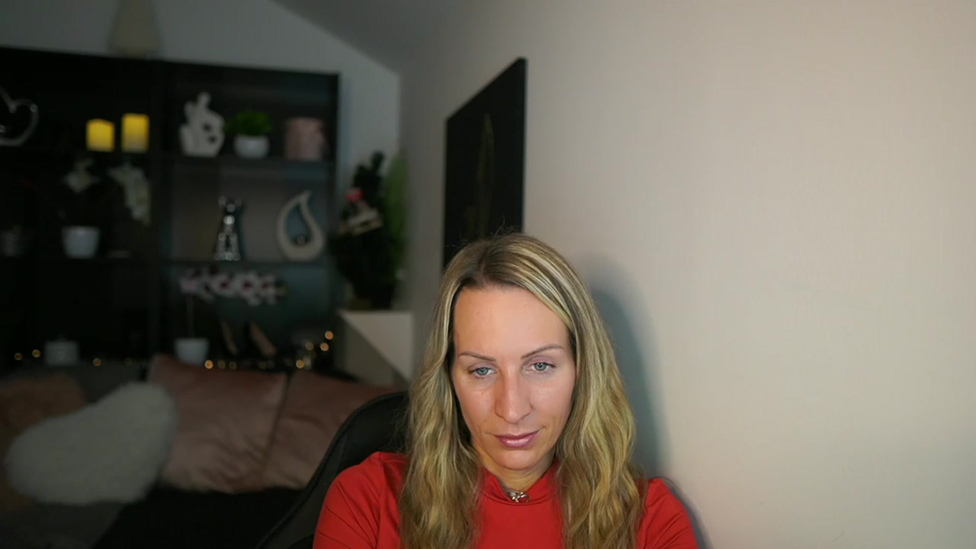 Gallery image thumbnail from Nikki__Sexx__'s myfreecams stream on, 12/04/2023, 23:16 image 16 of 20