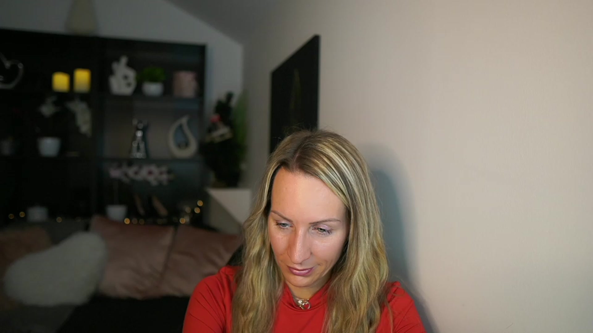 Gallery image thumbnail from Nikki__Sexx__'s myfreecams stream on, 12/04/2023, 23:16 image 15 of 20