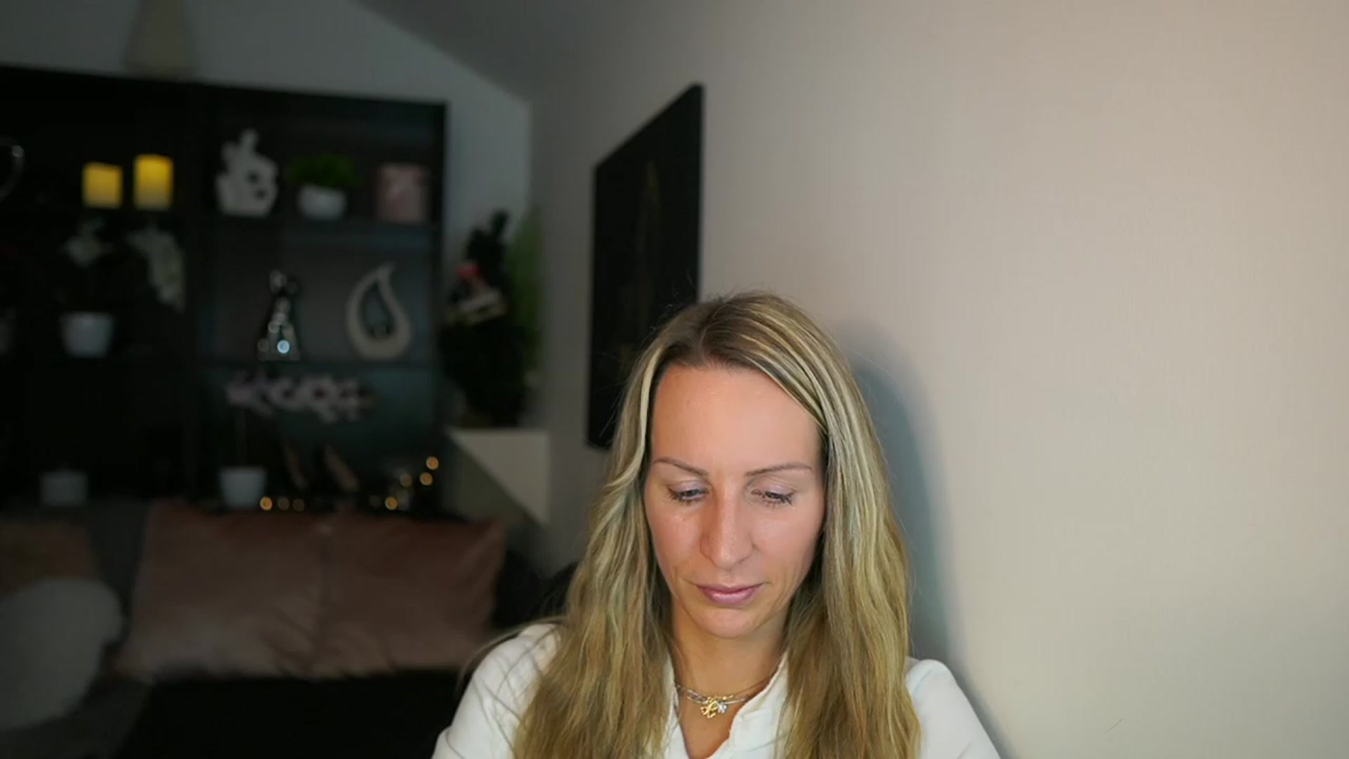 Gallery image thumbnail from Nikki__Sexx__'s myfreecams stream on, 12/05/2023, 22:11 image 12 of 20
