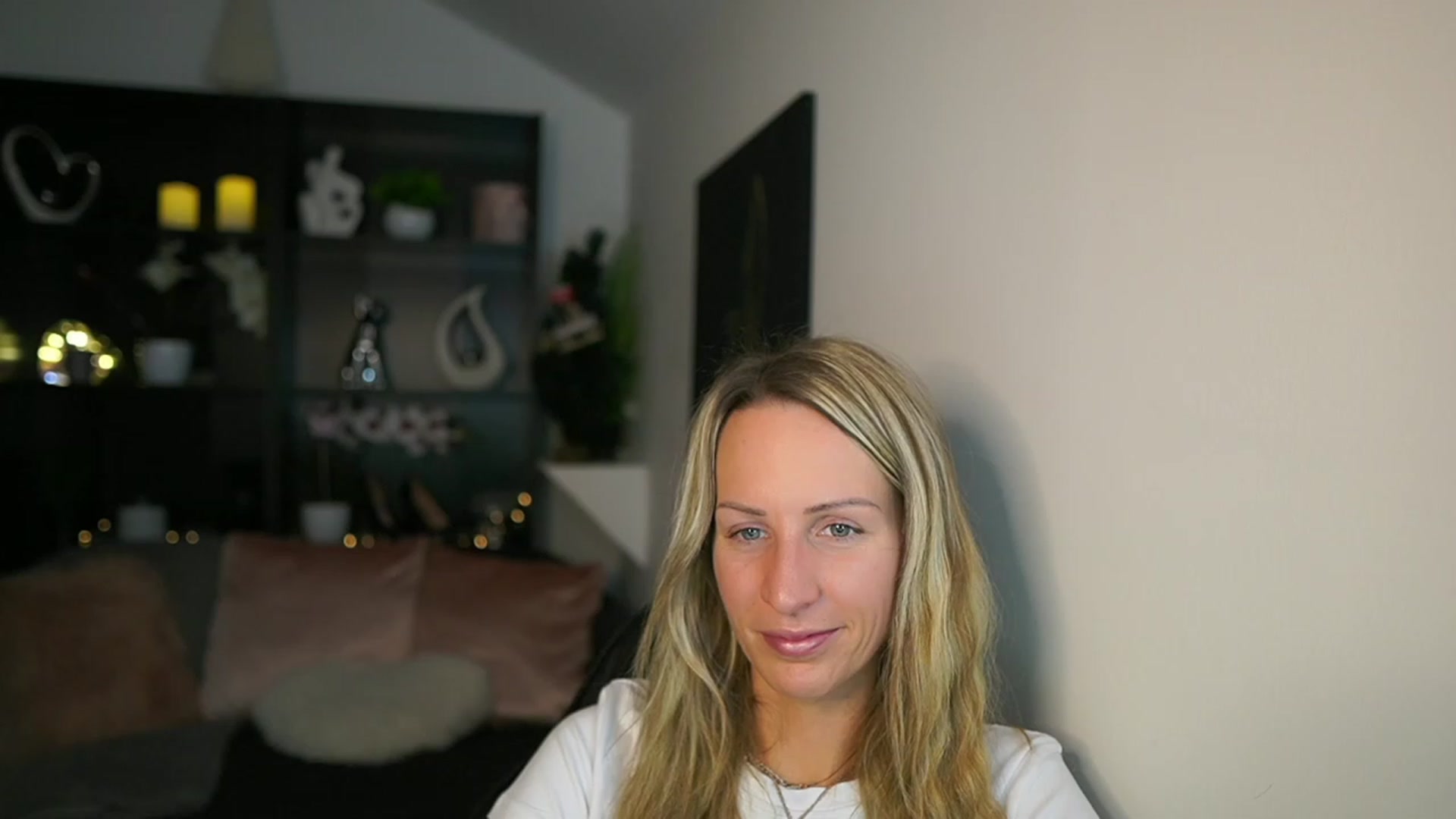 Gallery image thumbnail from Nikki__Sexx__'s myfreecams stream on, 12/11/2023, 20:13 image 12 of 20
