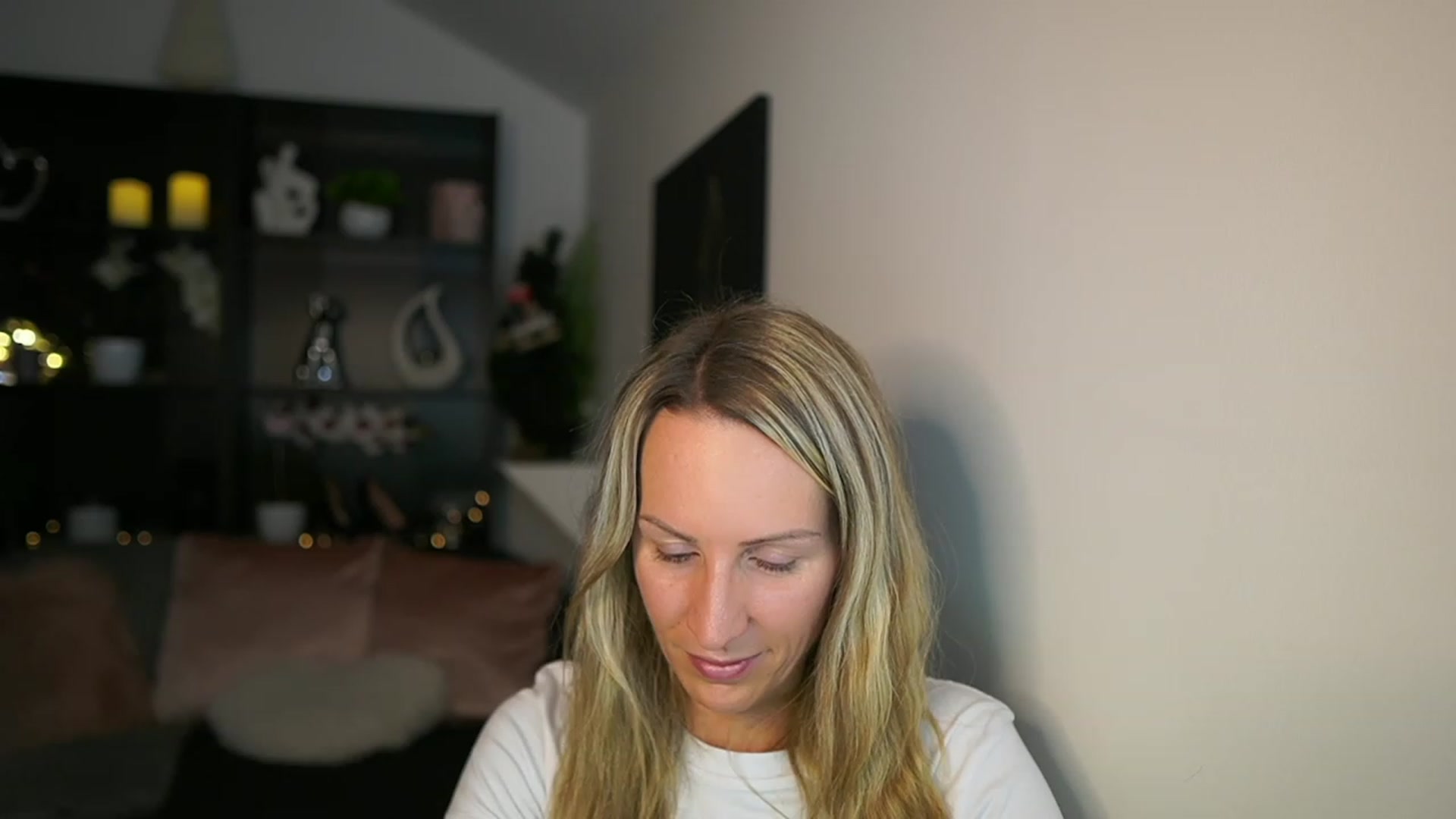 Gallery image thumbnail from Nikki__Sexx__'s myfreecams stream on, 12/11/2023, 20:56 image 3 of 20