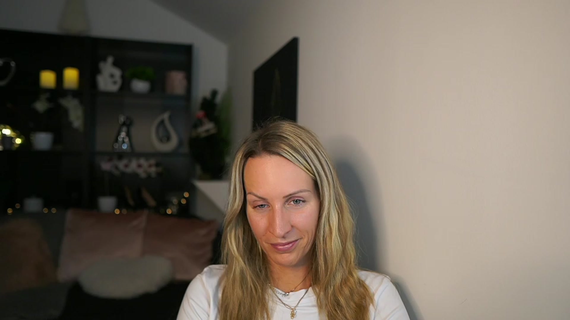 Gallery image thumbnail from Nikki__Sexx__'s myfreecams stream on, 12/11/2023, 20:56 image 18 of 20