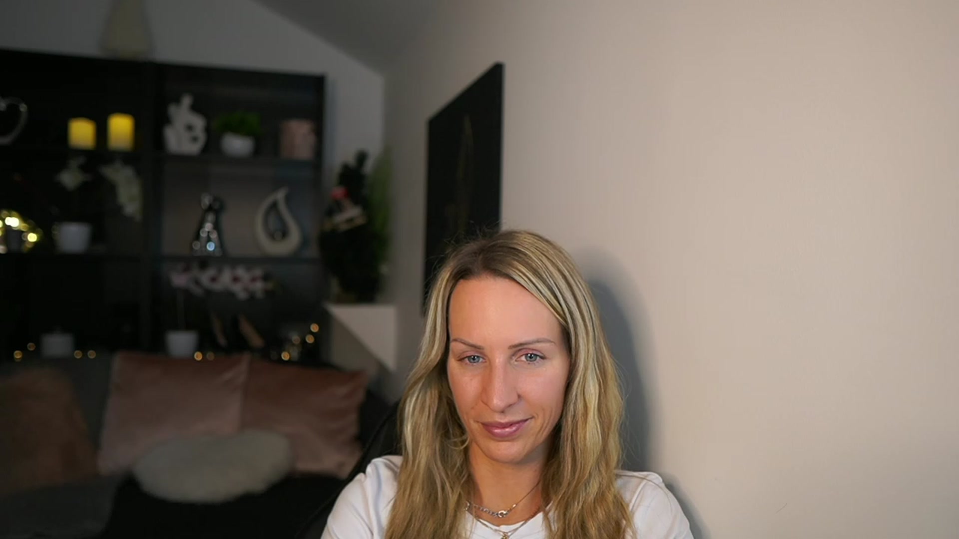 Gallery image thumbnail from Nikki__Sexx__'s myfreecams stream on, 12/11/2023, 21:18 image 1 of 20