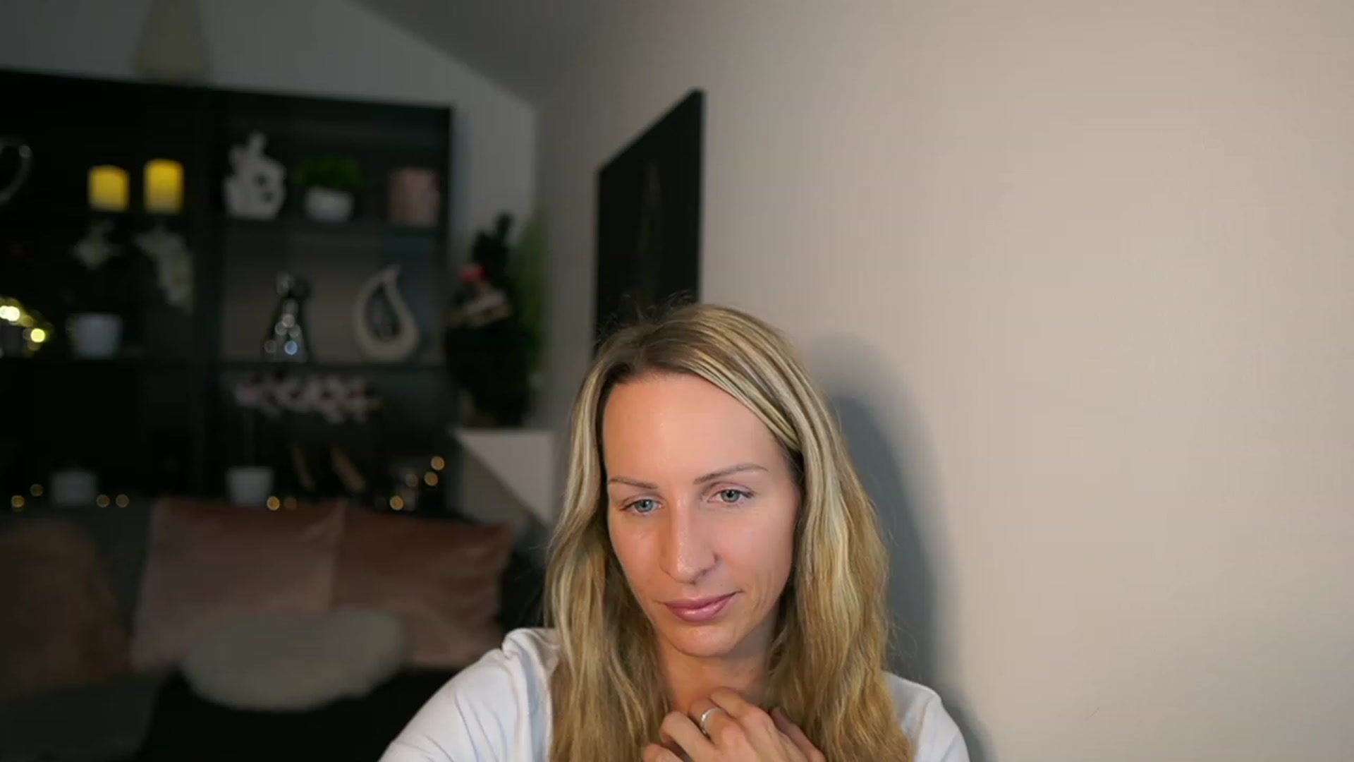 Gallery image thumbnail from Nikki__Sexx__'s myfreecams stream on, 12/11/2023, 21:47 image 12 of 20