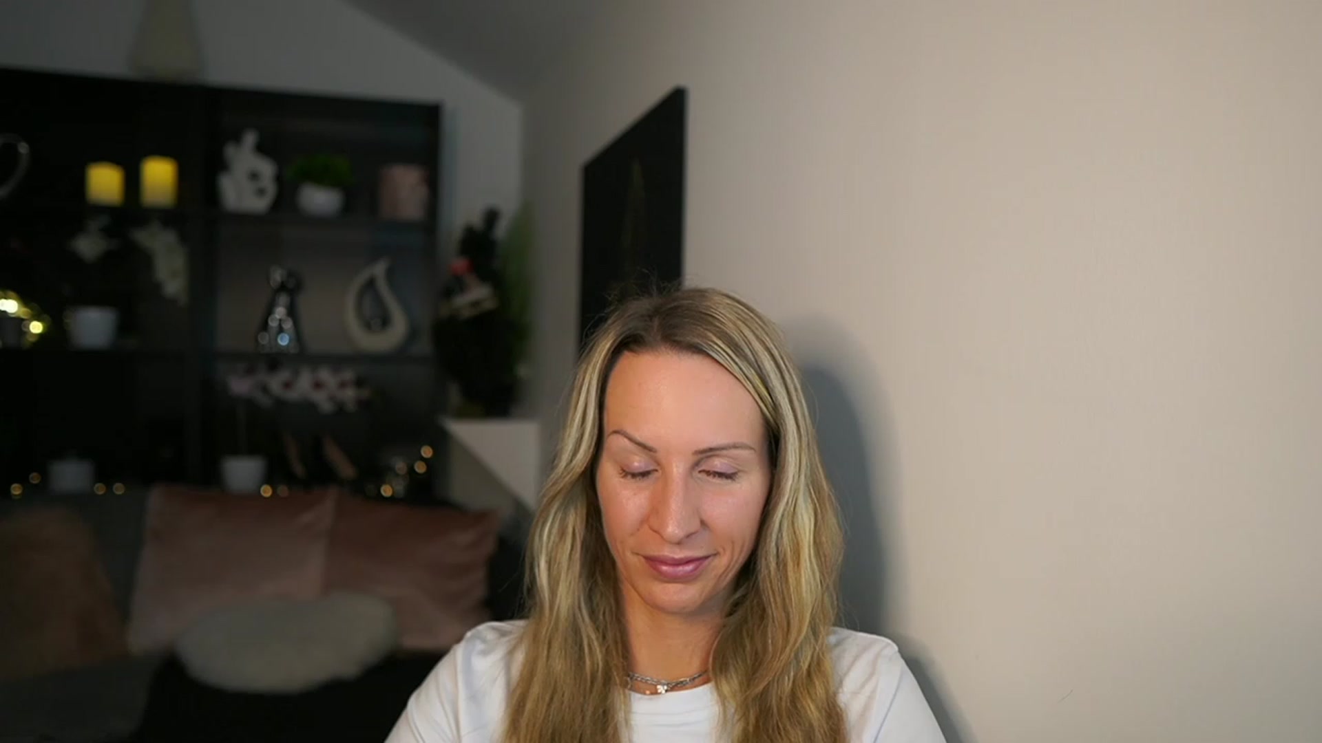 Gallery image thumbnail from Nikki__Sexx__'s myfreecams stream on, 12/11/2023, 21:47 image 8 of 20