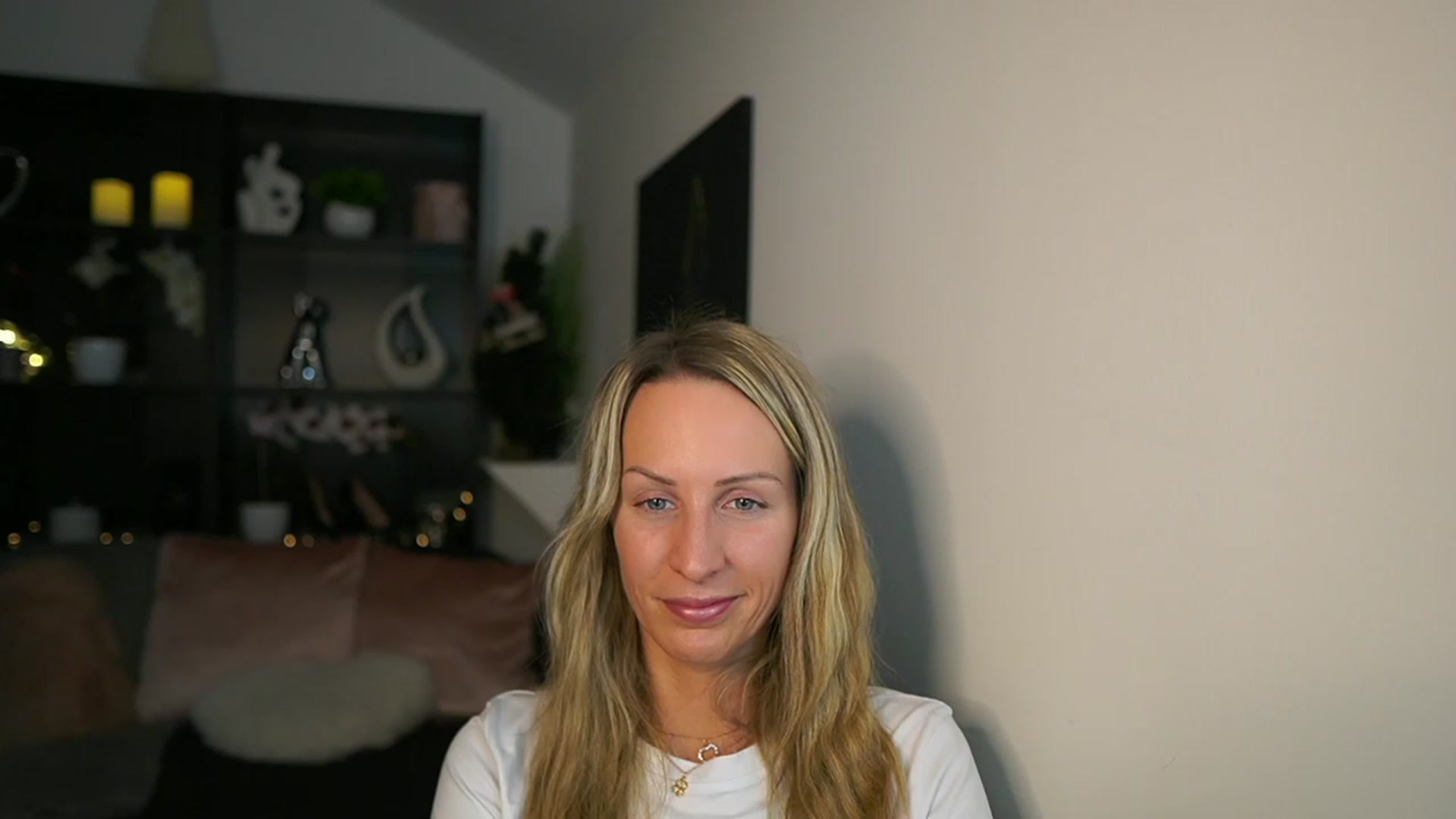 Gallery image thumbnail from Nikki__Sexx__'s myfreecams stream on, 12/11/2023, 22:45 image 1 of 20