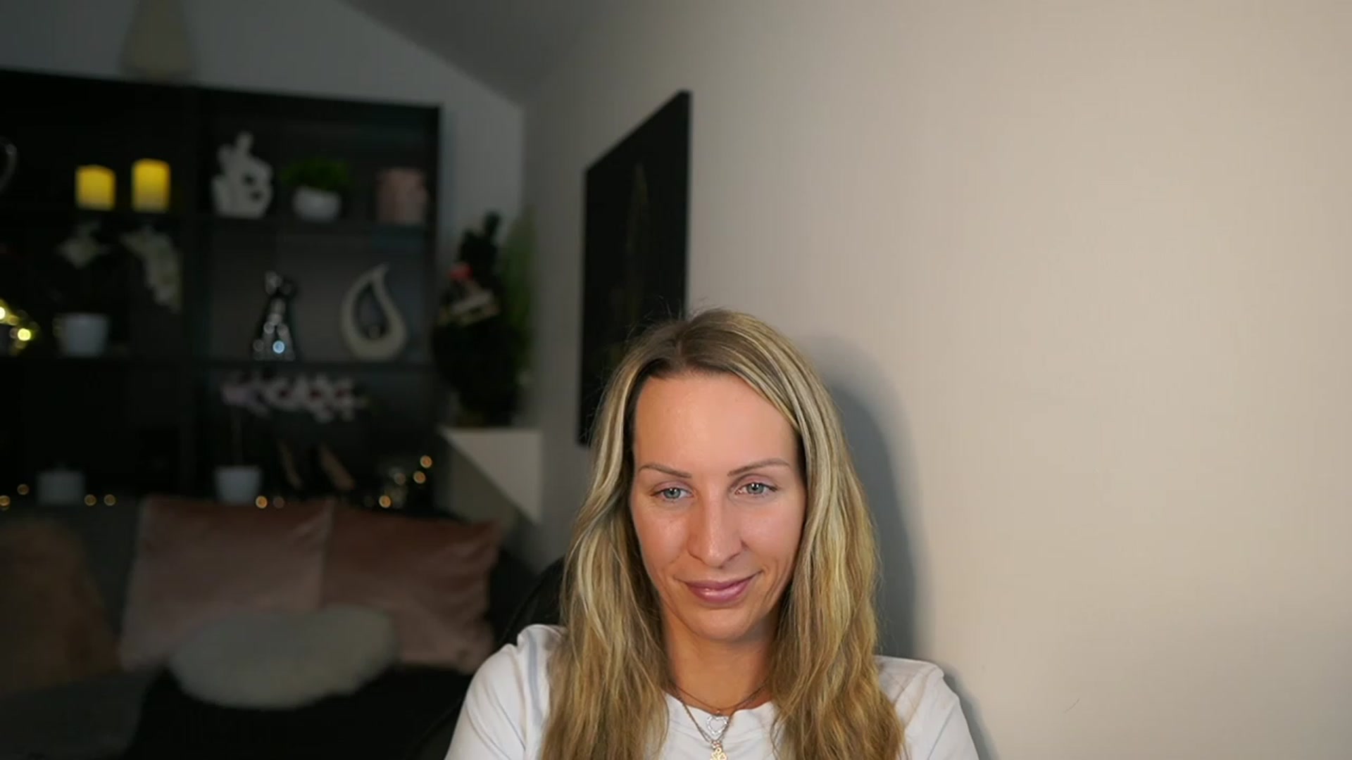 Gallery image thumbnail from Nikki__Sexx__'s myfreecams stream on, 12/11/2023, 23:55 image 7 of 20