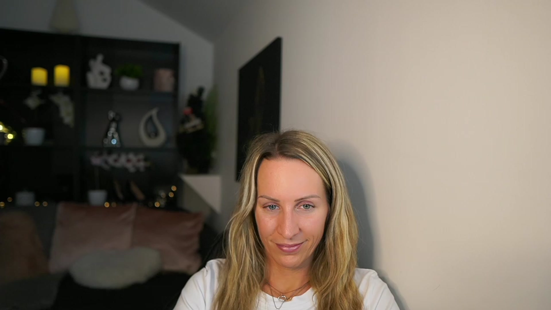 Gallery image thumbnail from Nikki__Sexx__'s myfreecams stream on, 12/11/2023, 23:55 image 17 of 20