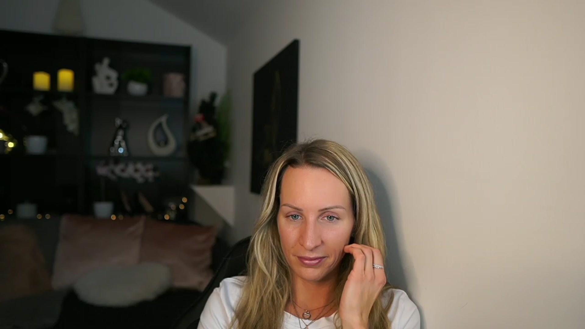 Gallery image thumbnail from Nikki__Sexx__'s myfreecams stream on, 12/11/2023, 23:55 image 11 of 20