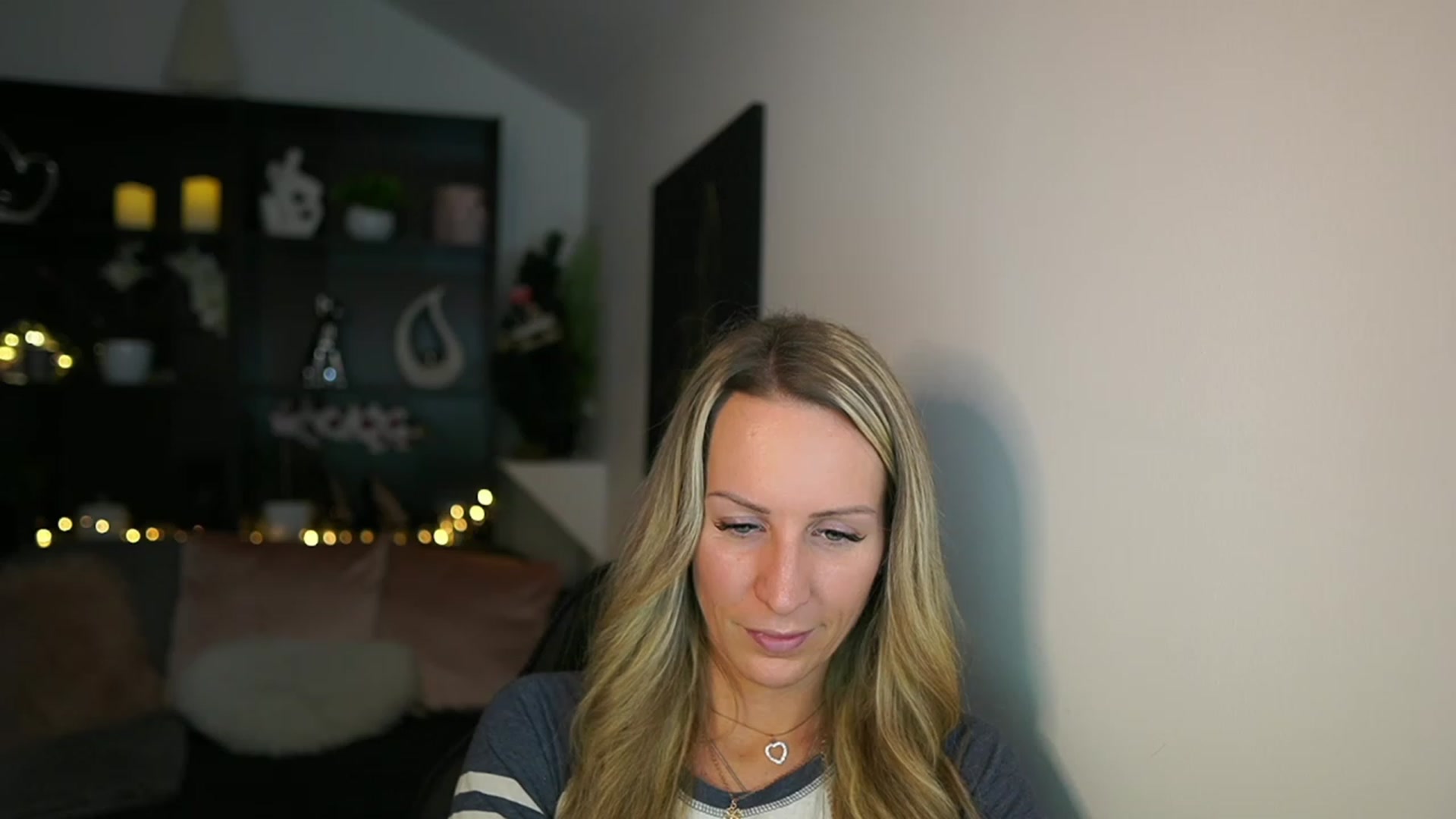 Gallery image thumbnail from Nikki__Sexx__'s myfreecams stream on, 12/14/2023, 21:27 image 1 of 20