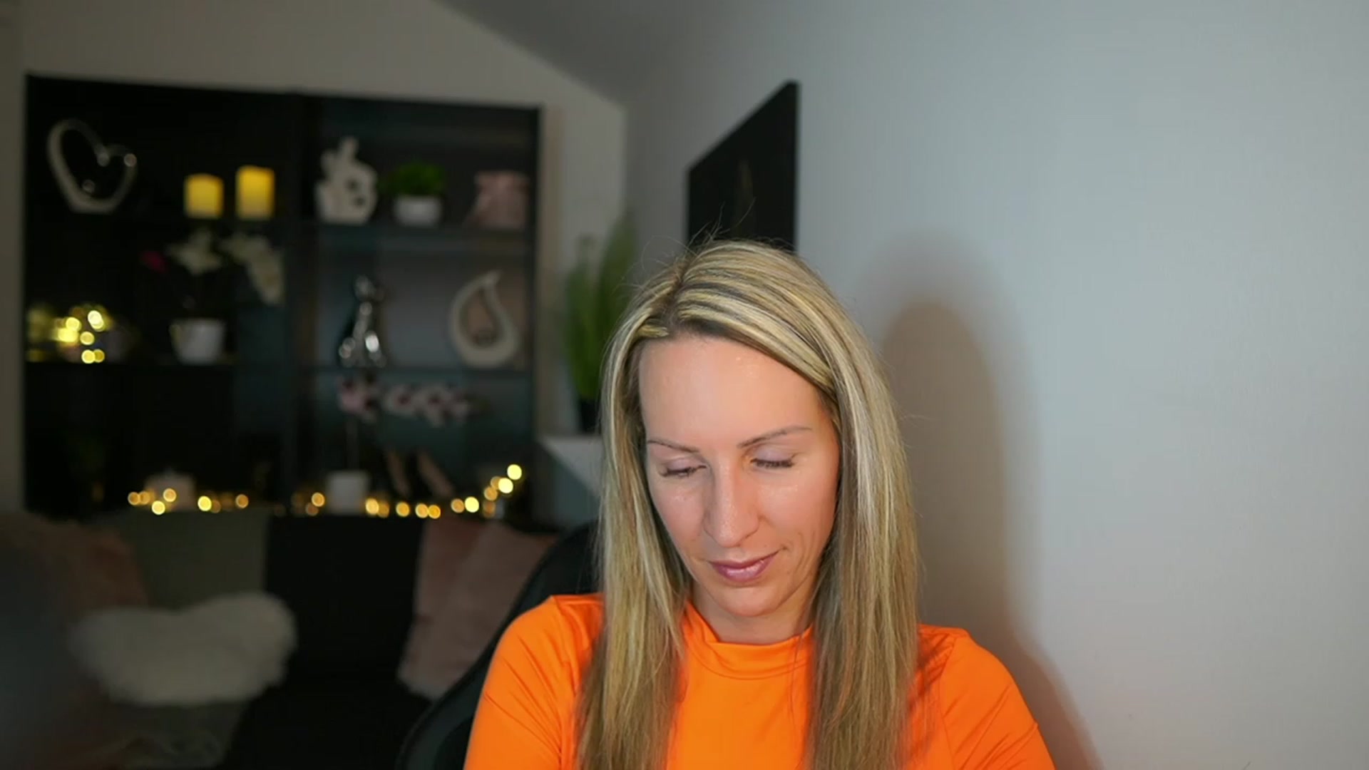 Gallery image thumbnail from Nikki__Sexx__'s myfreecams stream on, 01/04/2024, 21:09 image 2 of 20