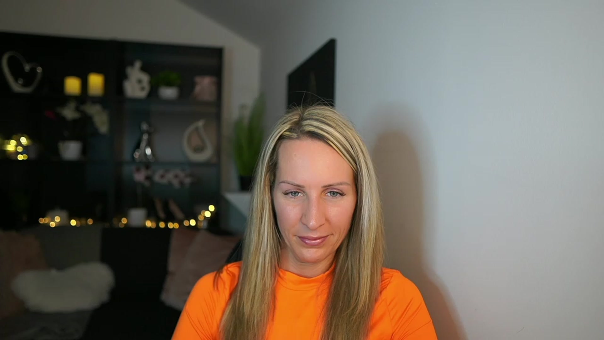 Gallery image thumbnail from Nikki__Sexx__'s myfreecams stream on, 01/04/2024, 23:14 image 19 of 20