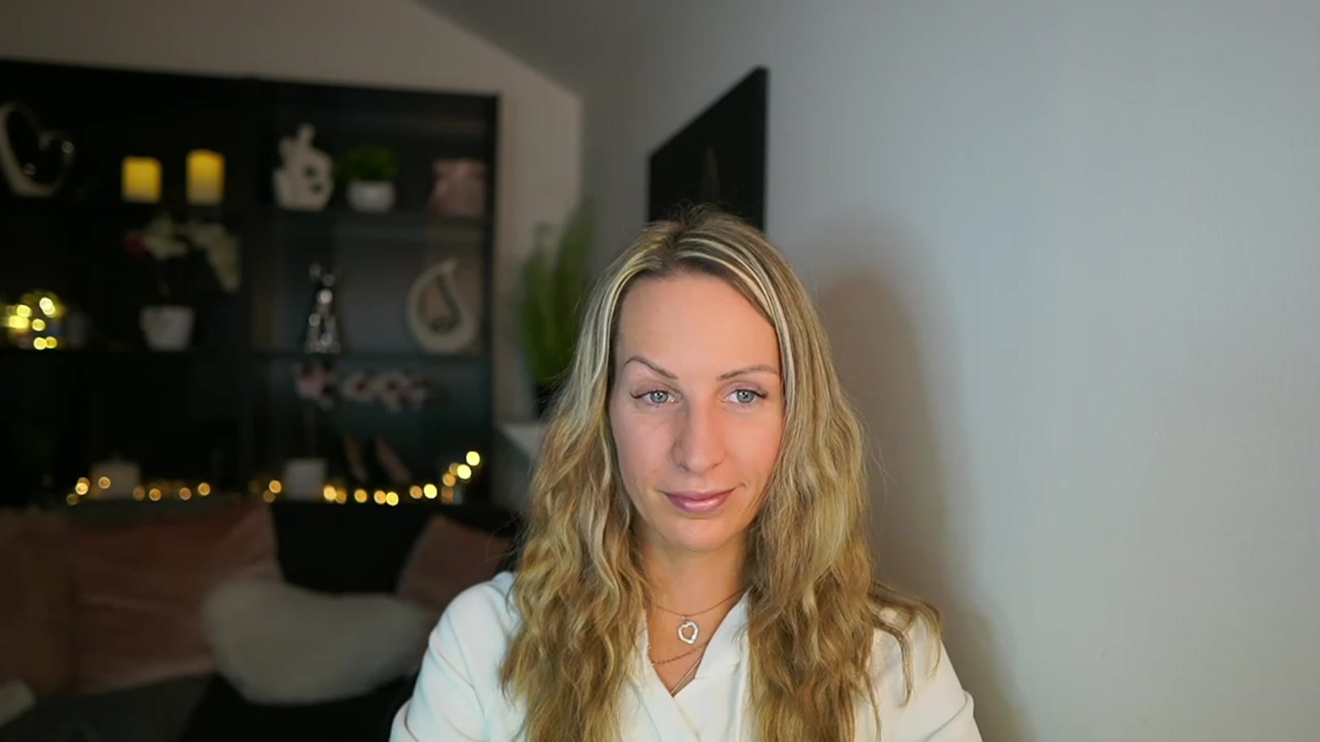 Gallery image thumbnail from Nikki__Sexx__'s myfreecams stream on, 01/08/2024, 19:33 image 3 of 20
