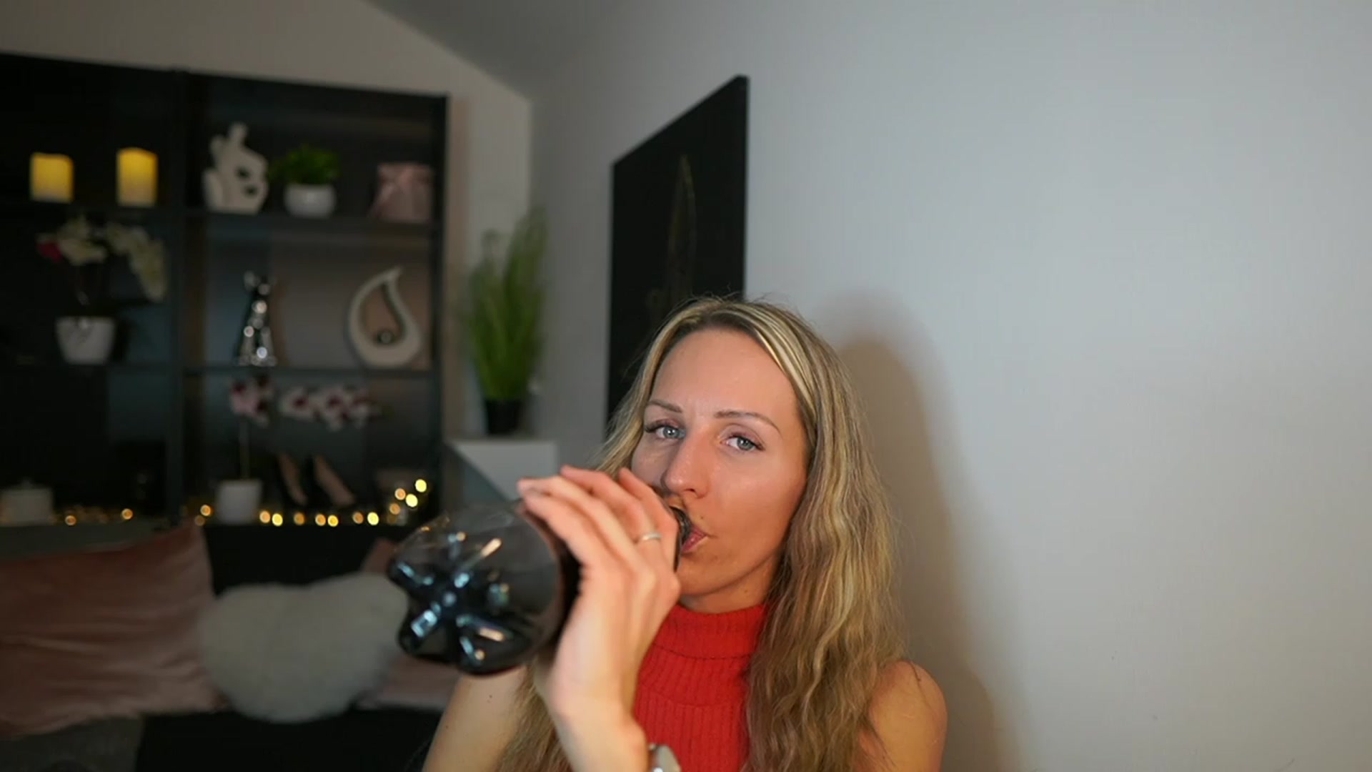 Gallery image thumbnail from Nikki__Sexx__'s myfreecams stream on, 01/10/2024, 24:03 image 9 of 20