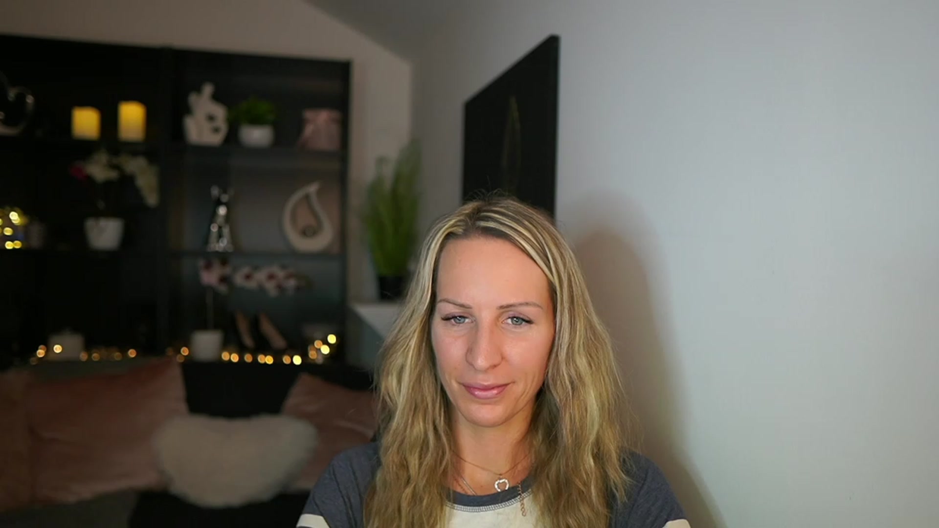 Gallery image thumbnail from Nikki__Sexx__'s myfreecams stream on, 01/11/2024, 21:39 image 11 of 20