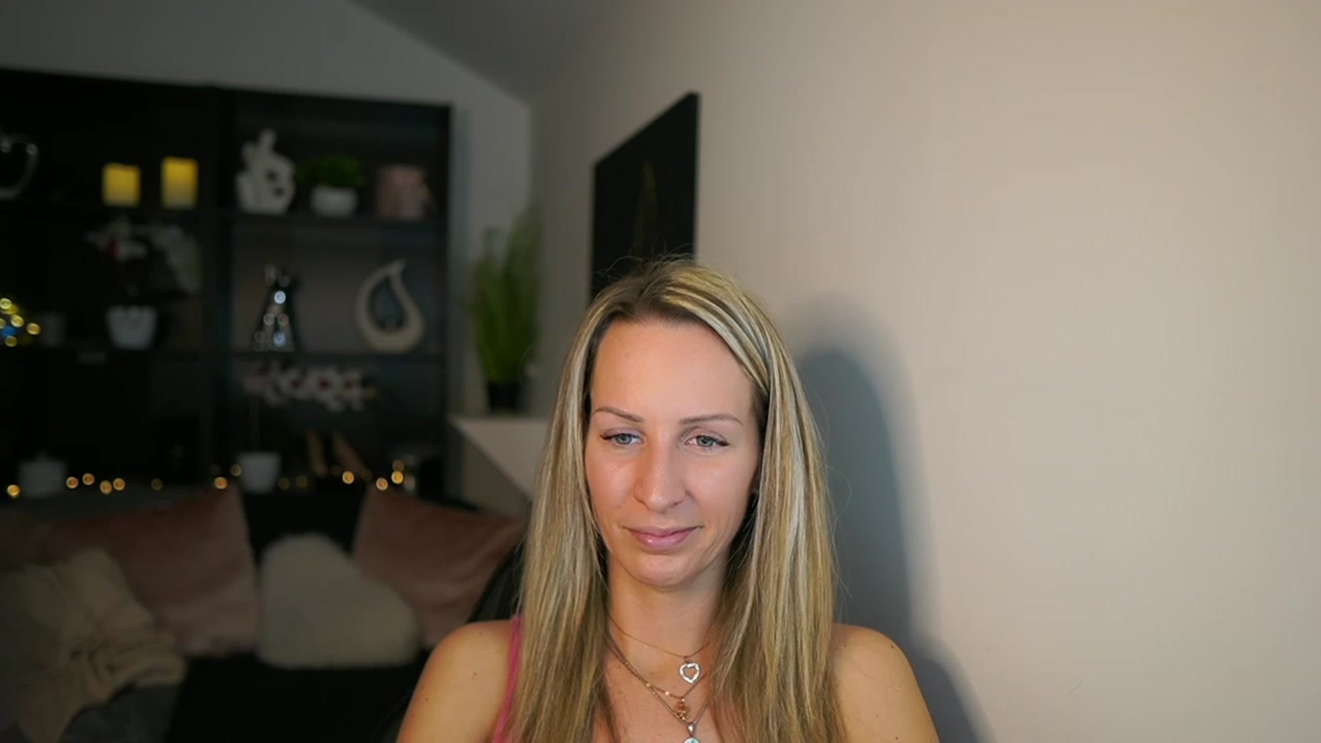 Gallery image thumbnail from Nikki__Sexx__'s myfreecams stream on, 02/12/2024, 21:34 image 20 of 20