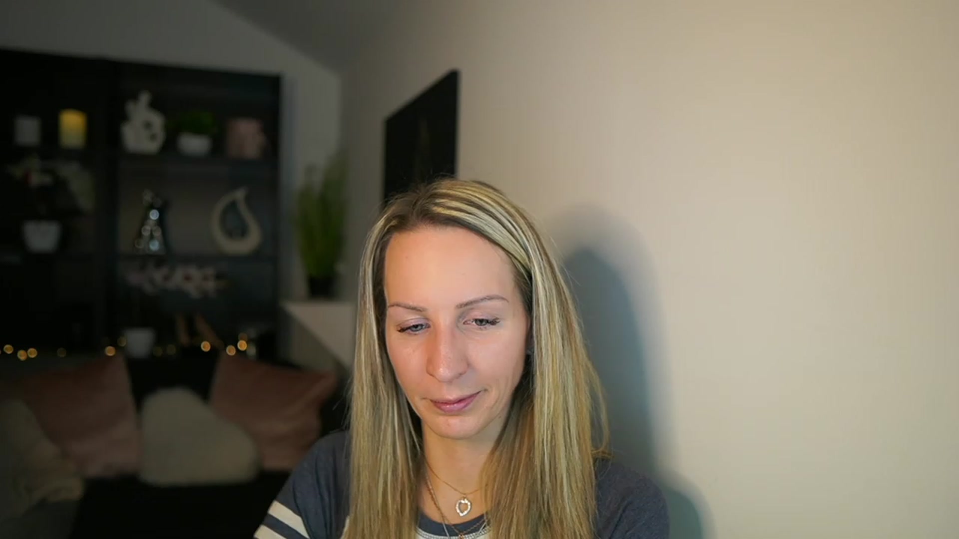 Gallery image thumbnail from Nikki__Sexx__'s myfreecams stream on, 02/13/2024, 21:13 image 5 of 20