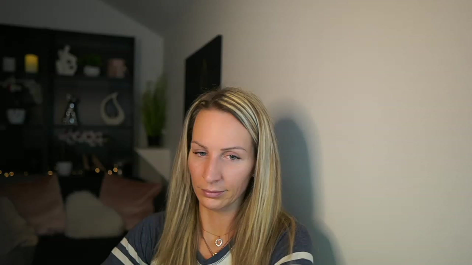 Gallery image thumbnail from Nikki__Sexx__'s myfreecams stream on, 02/14/2024, 24:02 image 11 of 20