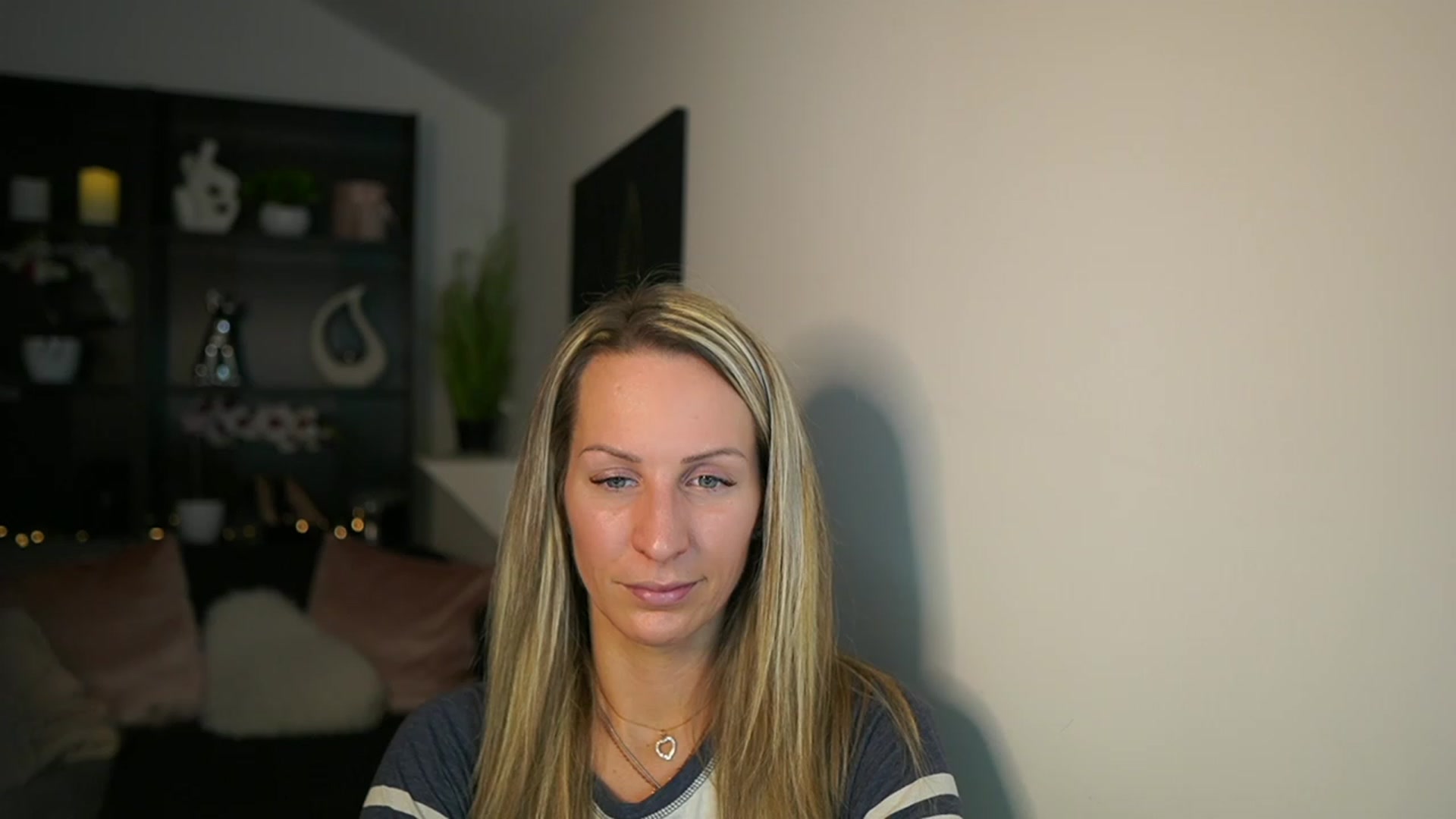 Gallery image thumbnail from Nikki__Sexx__'s myfreecams stream on, 02/14/2024, 24:02 image 12 of 20