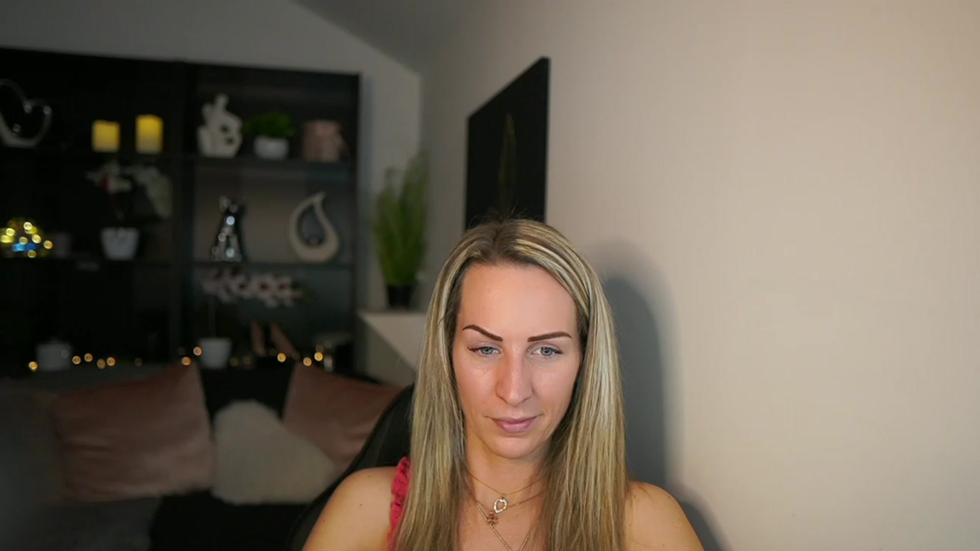 Gallery image thumbnail from Nikki__Sexx__'s myfreecams stream on, 02/15/2024, 21:43 image 1 of 20