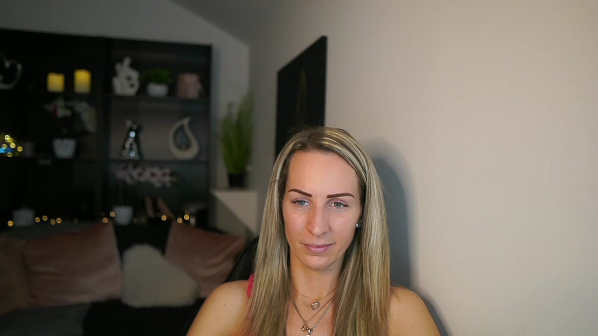 Gallery image thumbnail from Nikki__Sexx__'s myfreecams stream on, 02/15/2024, 22:32 image 2 of 20