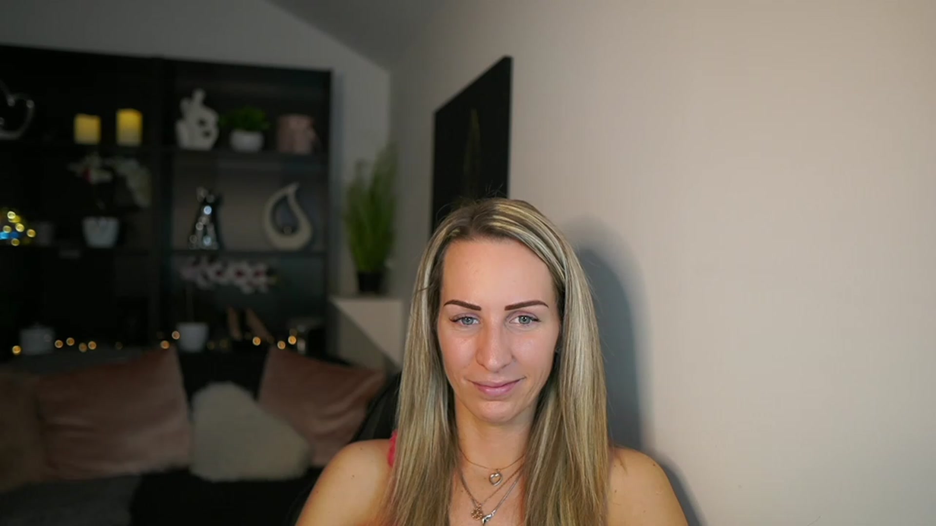 Gallery image thumbnail from Nikki__Sexx__'s myfreecams stream on, 02/15/2024, 22:32 image 5 of 20