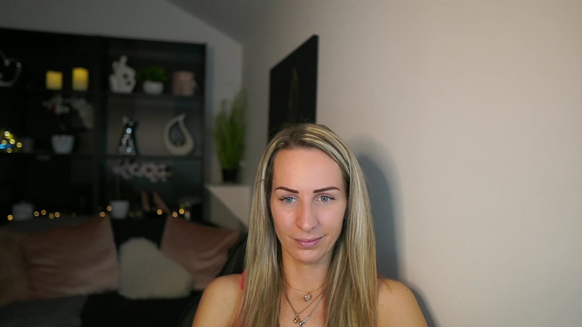 Gallery image thumbnail from Nikki__Sexx__'s myfreecams stream on, 02/15/2024, 22:32 image 7 of 20
