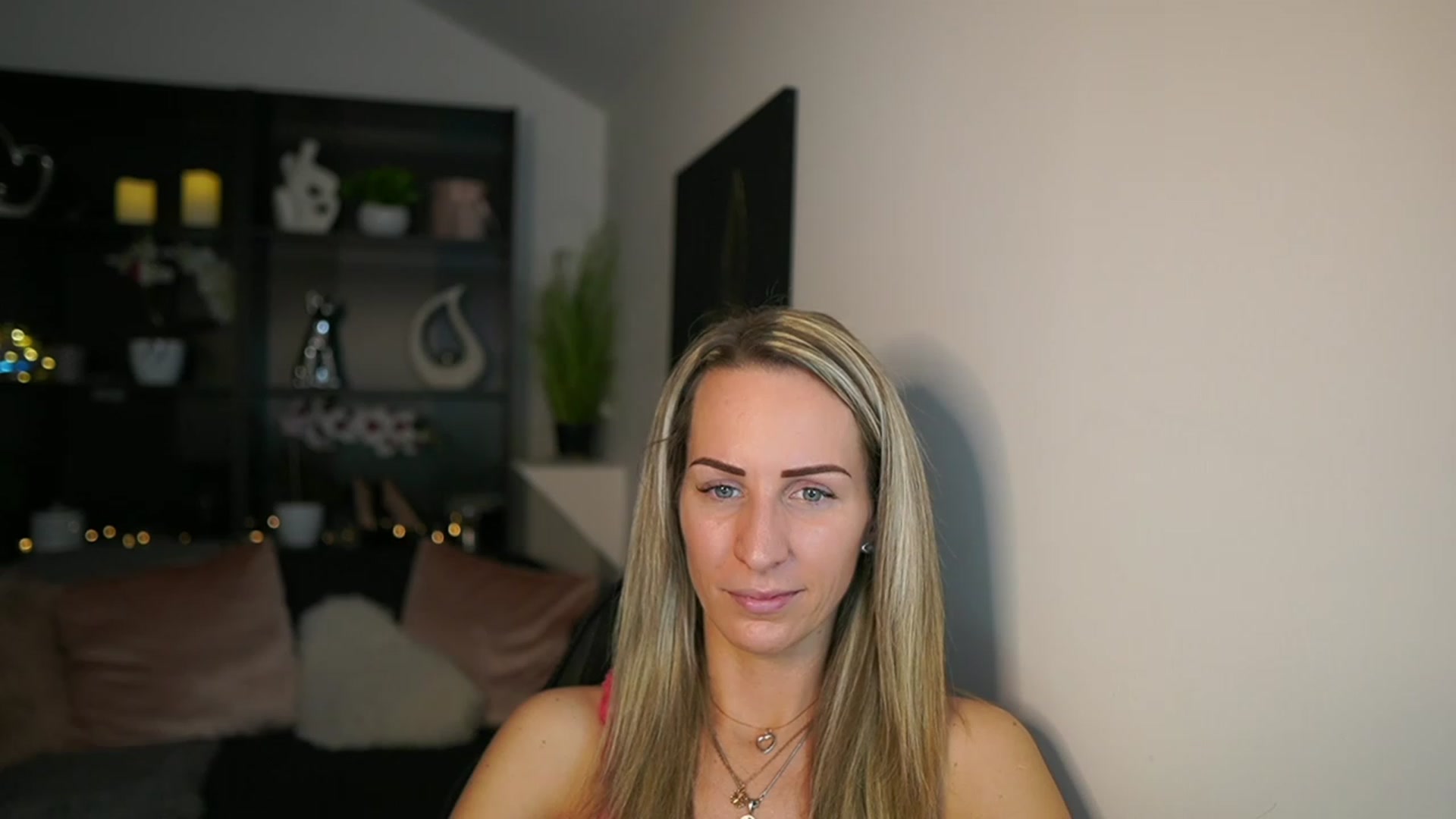 Gallery image thumbnail from Nikki__Sexx__'s myfreecams stream on, 02/15/2024, 22:32 image 3 of 20