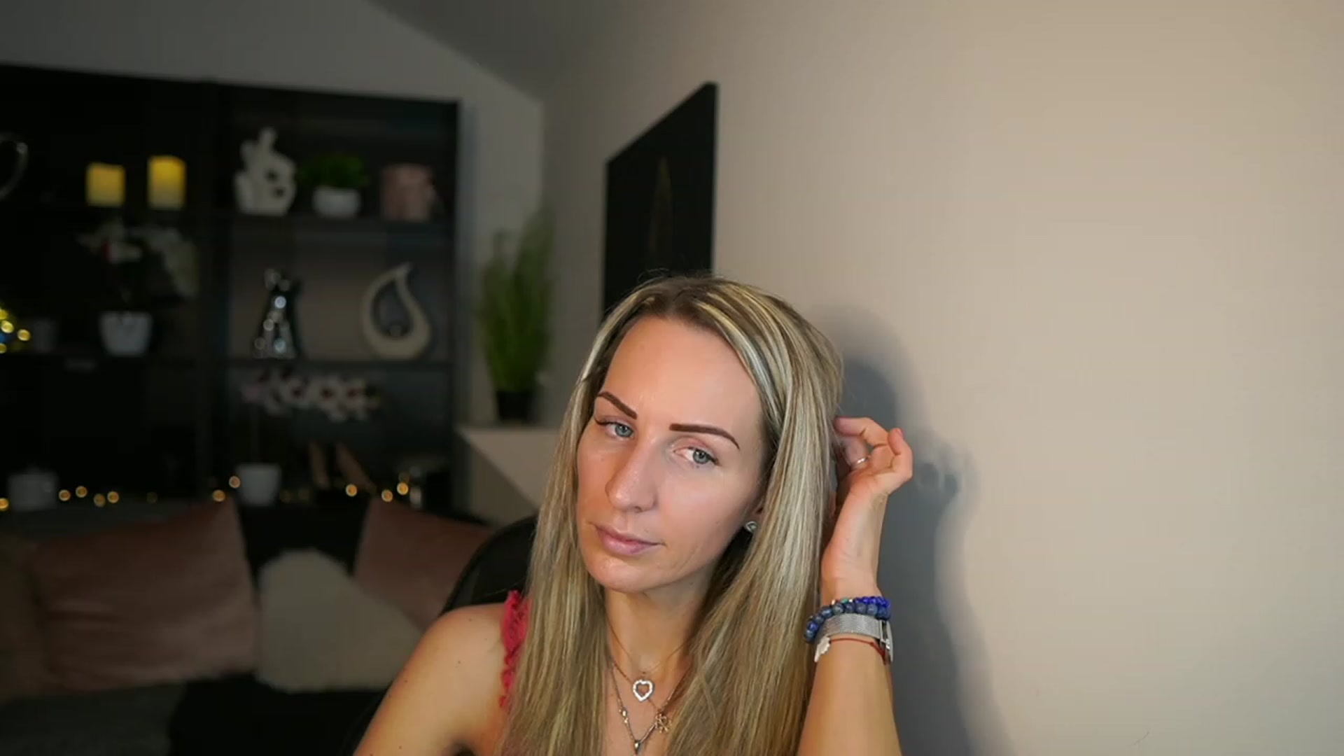 Gallery image thumbnail from Nikki__Sexx__'s myfreecams stream on, 02/16/2024, 24:02 image 15 of 20