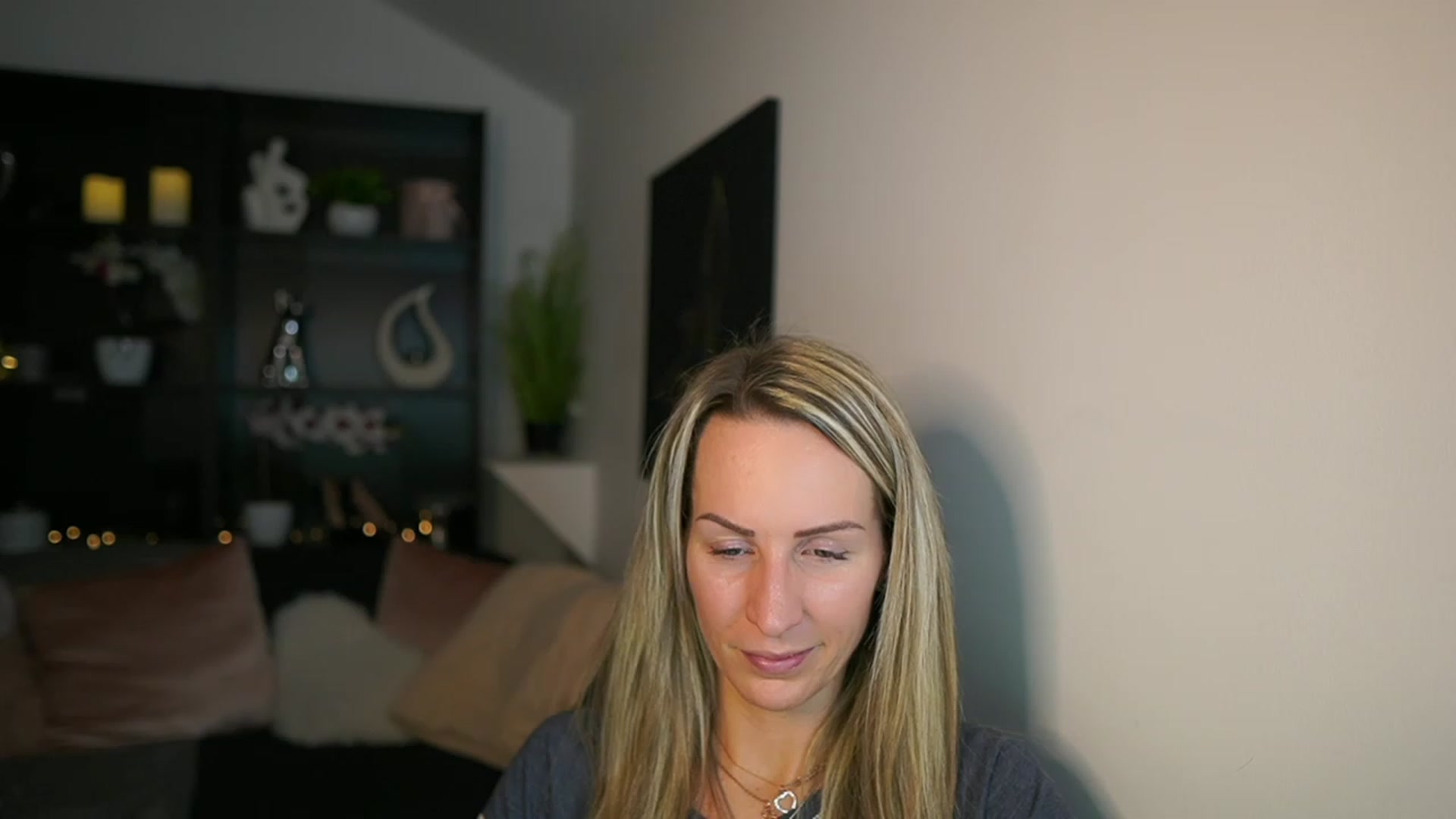 Gallery image thumbnail from Nikki__Sexx__'s myfreecams stream on, 02/19/2024, 22:02 image 12 of 20