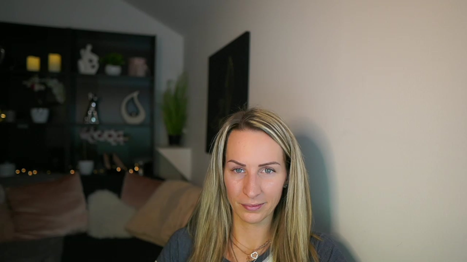 Gallery image thumbnail from Nikki__Sexx__'s myfreecams stream on, 02/19/2024, 22:02 image 14 of 20