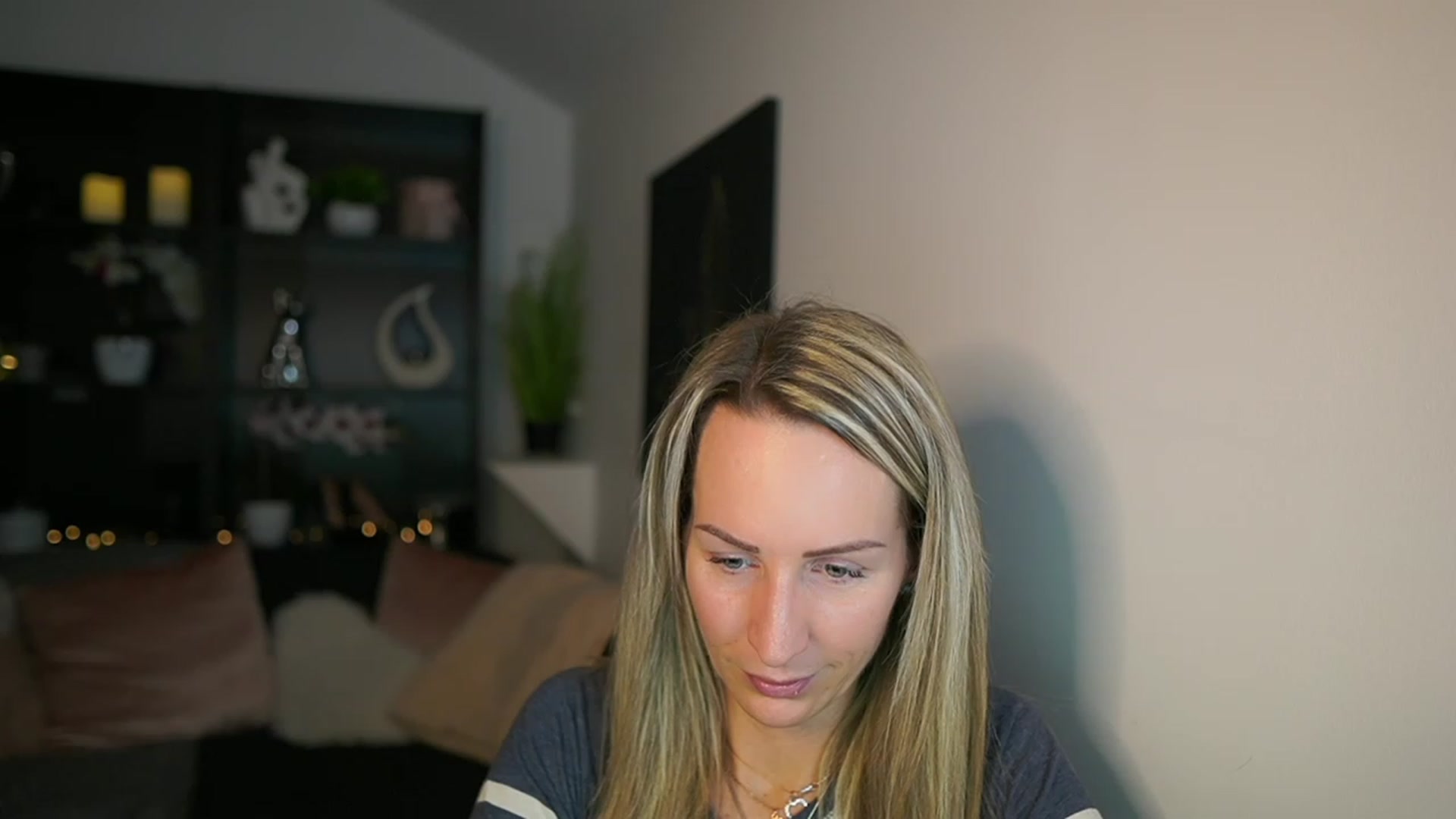 Gallery image thumbnail from Nikki__Sexx__'s myfreecams stream on, 02/19/2024, 22:02 image 2 of 20