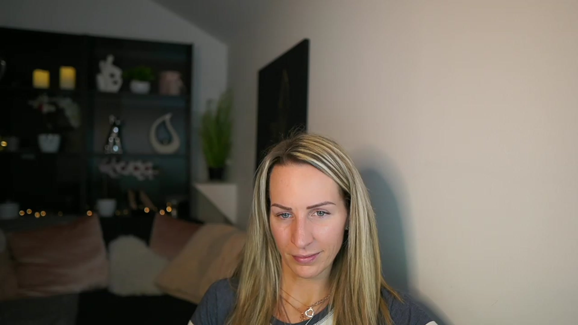 Gallery image thumbnail from Nikki__Sexx__'s myfreecams stream on, 02/19/2024, 22:02 image 13 of 20