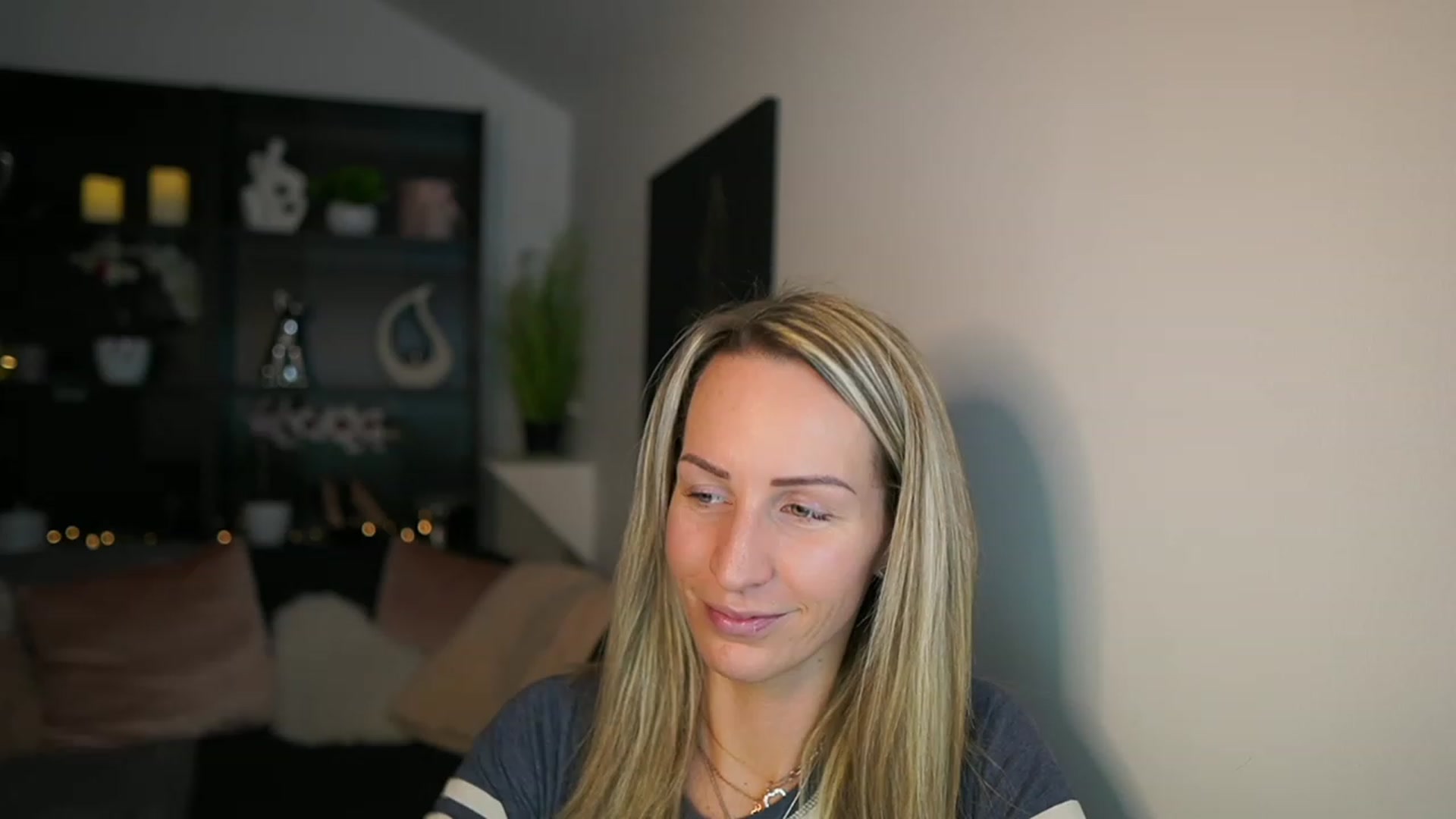 Gallery image thumbnail from Nikki__Sexx__'s myfreecams stream on, 02/19/2024, 22:02 image 1 of 20