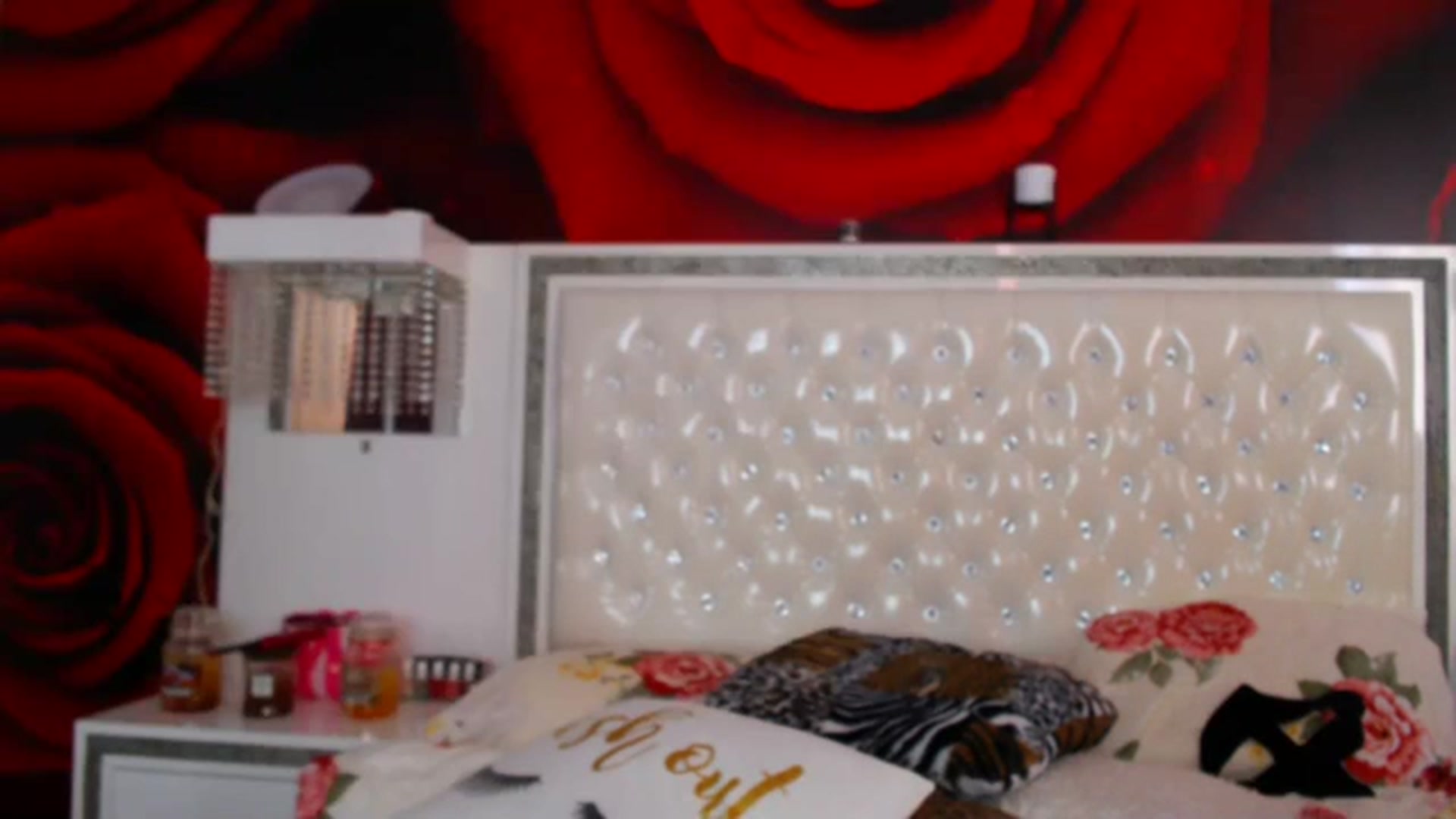 Gallery image thumbnail from NikkyCZ's myfreecams stream on, 03/08/2024, 14:39 image 7 of 20