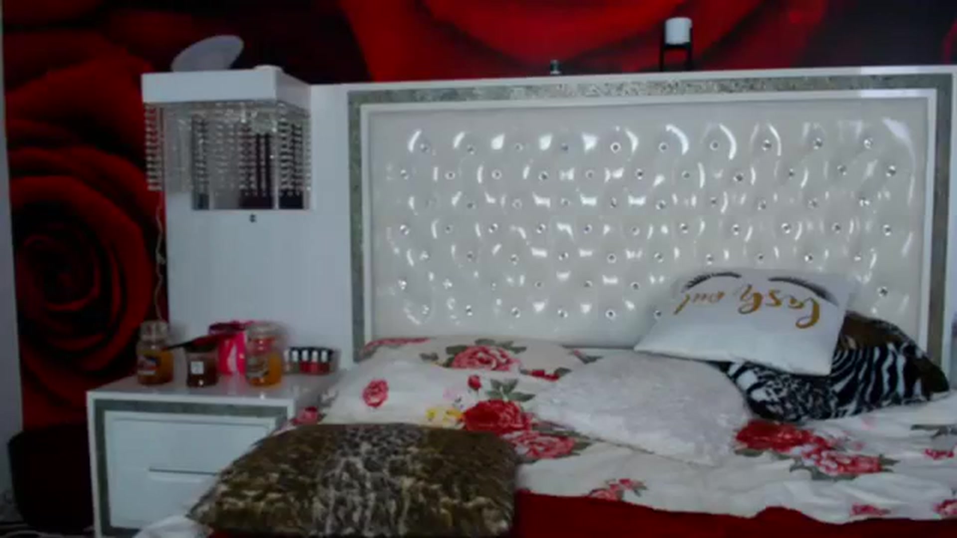 Gallery image thumbnail from NikkyCZ's myfreecams stream on, 03/21/2024, 16:32 image 8 of 20
