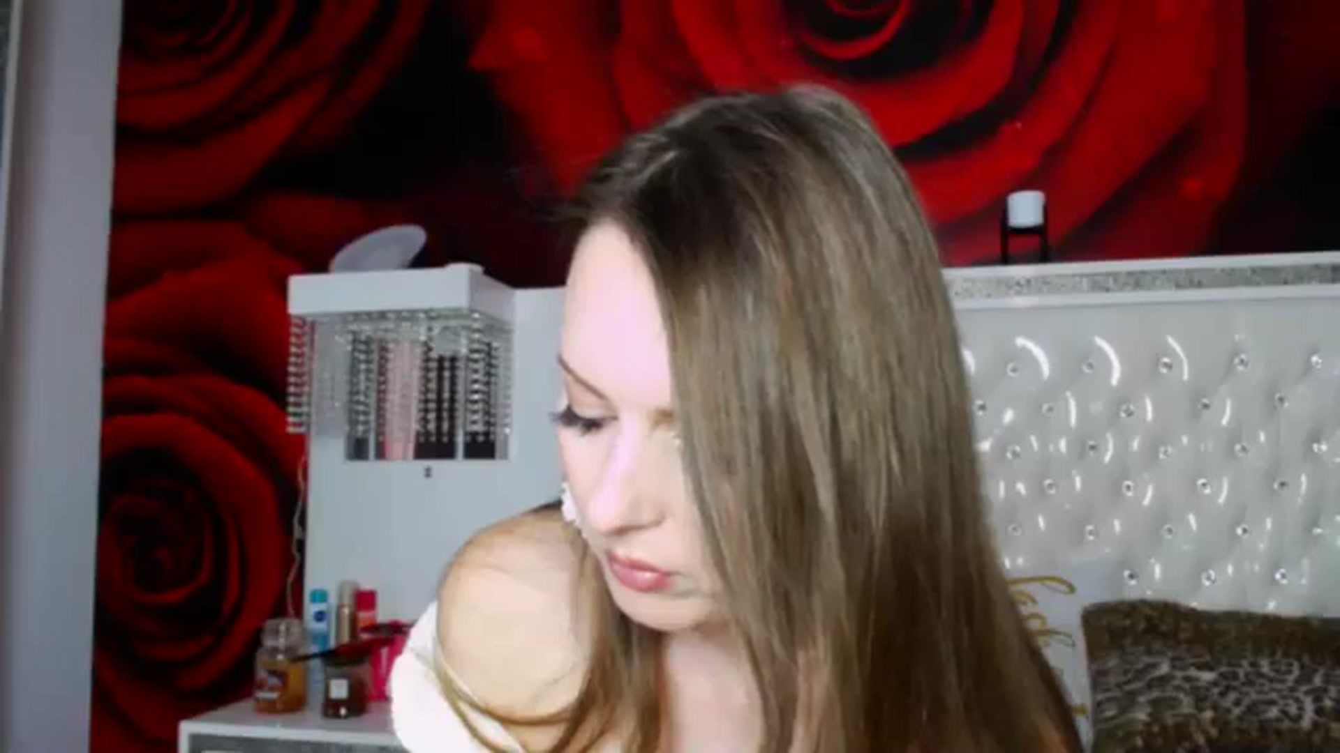 Gallery image thumbnail from NikkyCZ's myfreecams stream on, 05/16/2024, 12:27 image 15 of 20