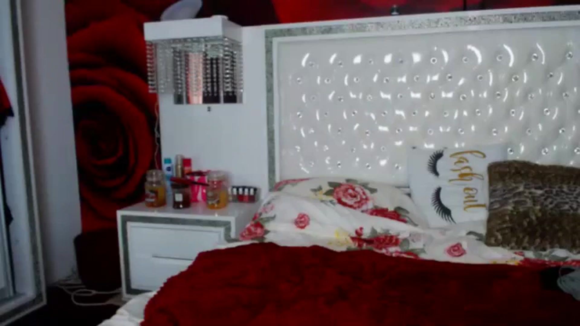 Gallery image thumbnail from NikkyCZ's myfreecams stream on, 05/16/2024, 14:11 image 9 of 20